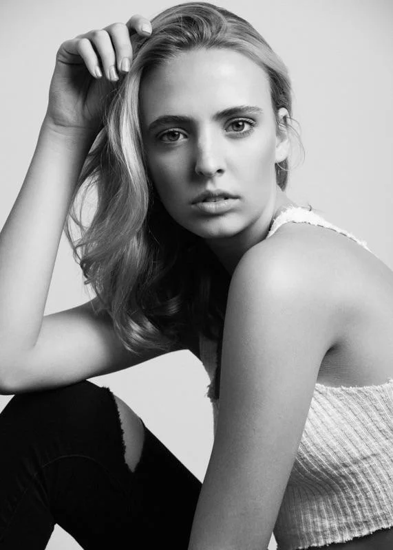 maddie hair side bnw.jpeg