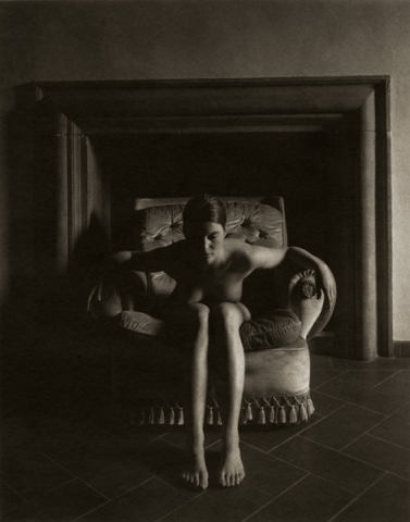© Regina DeLuise, Nude Leaning Forward