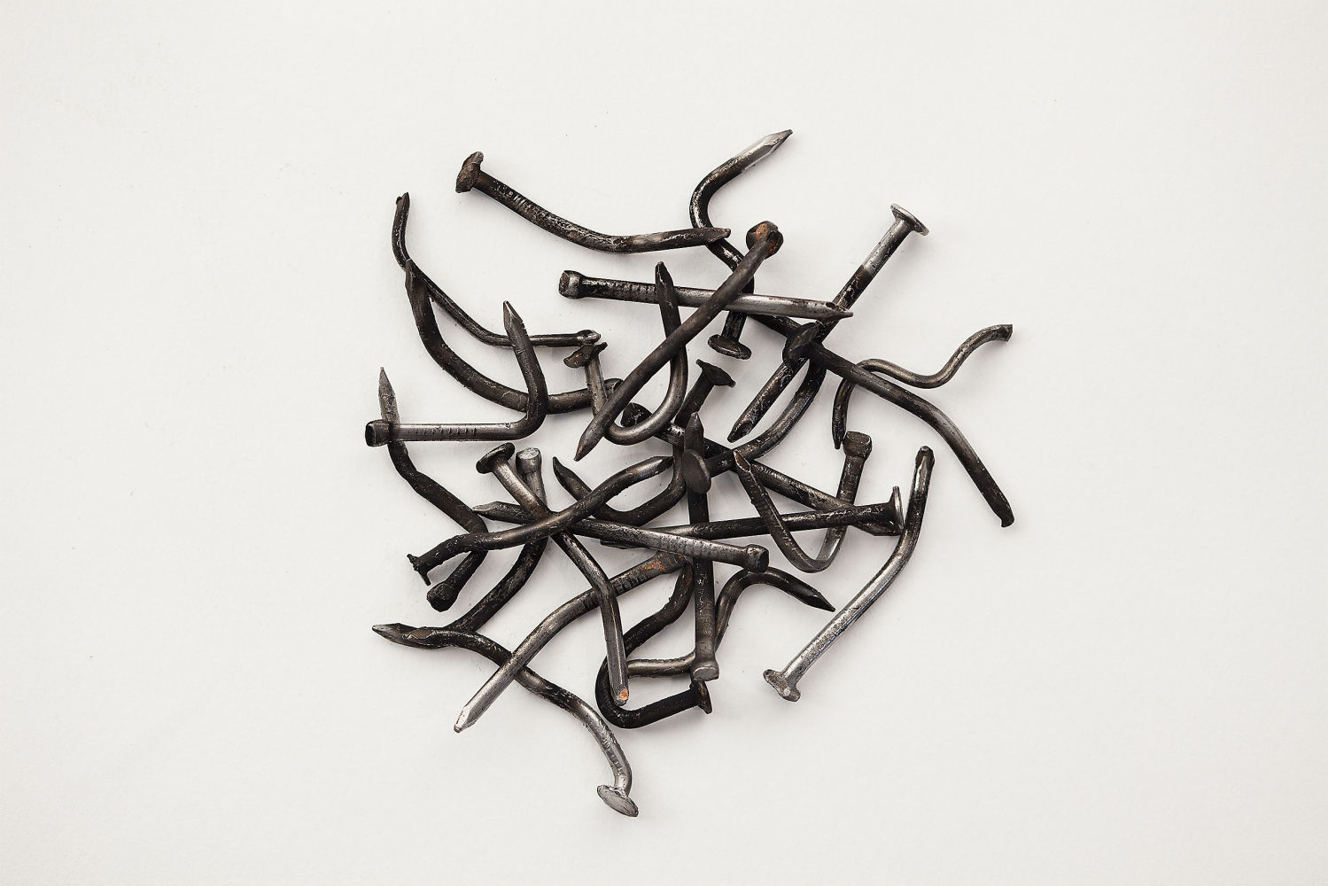 1.-Pile-of-nails-as-Smart-Object-11-1500x1000.jpg