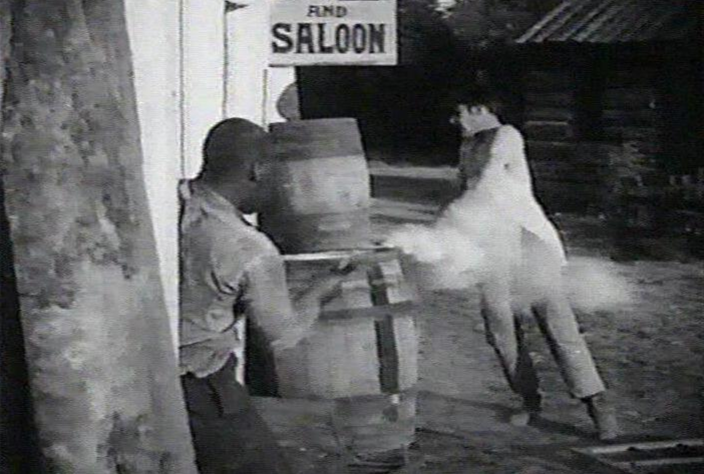 Birth of a Nation (1915). Free Black shoots a White man ( source )