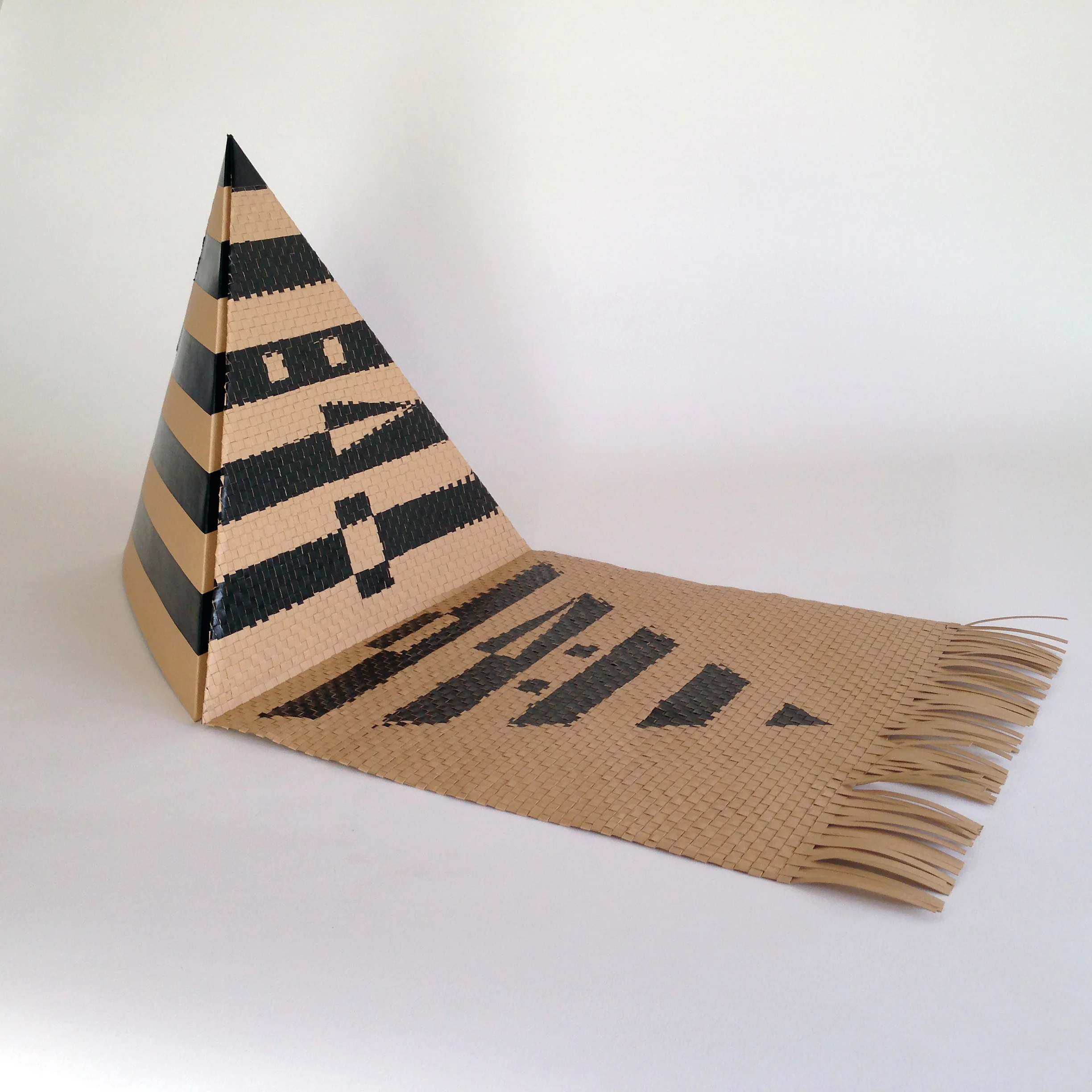 Equivalent 0 , from series AΔB , 40 x 40 x 80cm, ink on two papers weaved, 2014