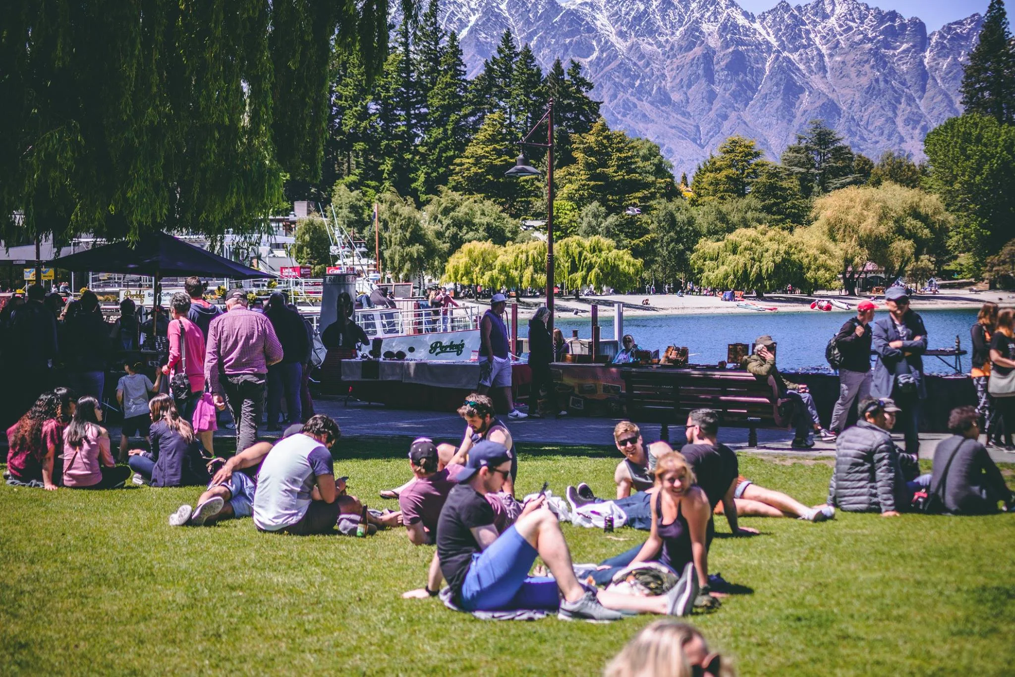 queenstown_market.jpg
