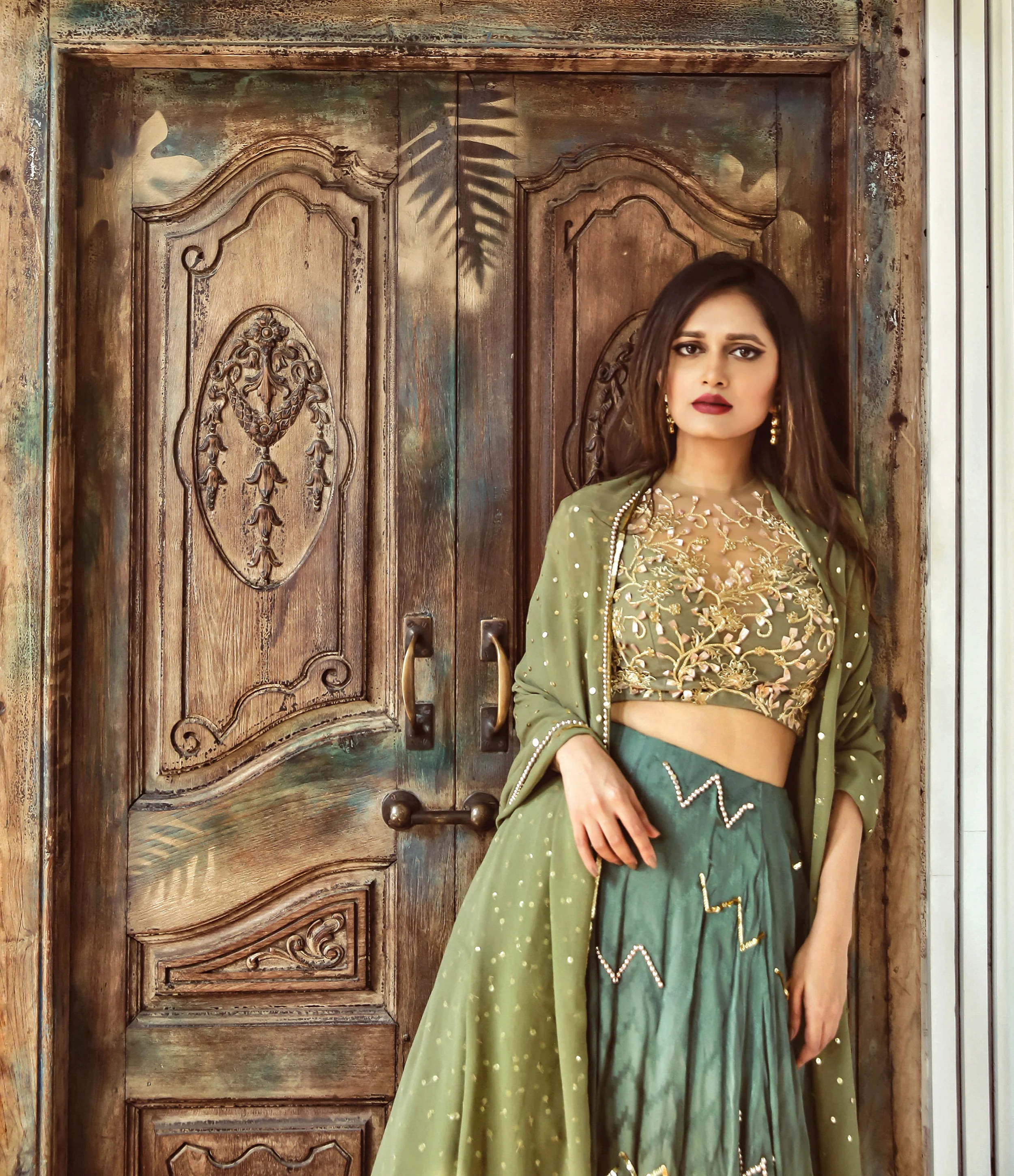 The-Chic-Armoire-by-Nidhi-Kunder-Ohaila-Khan-2