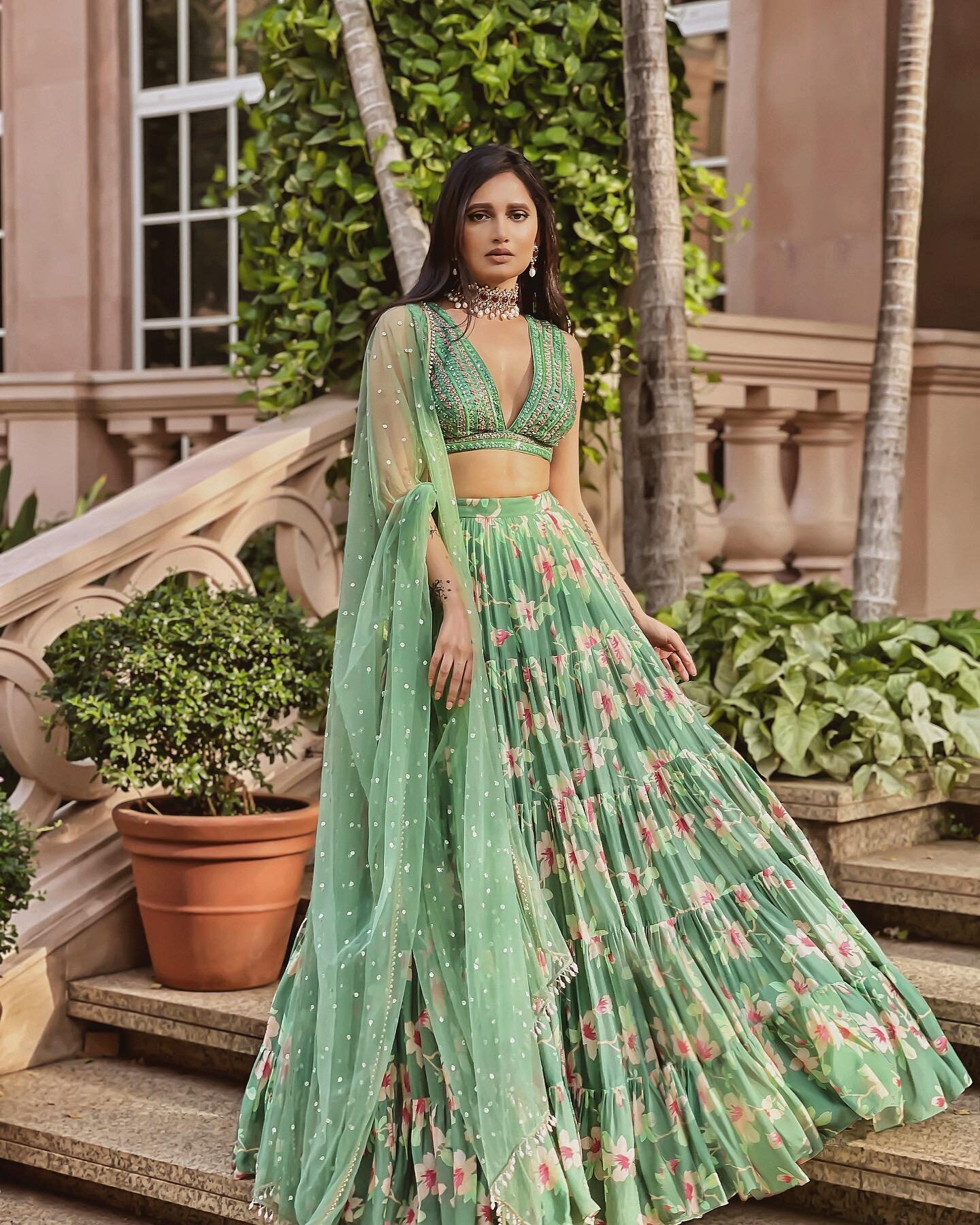 The perfect summer lehenga doesn't exi-  @chameeandpalak @anayah_jewellery -
-
-
-
-
-
-
-
-
-
#indianweaves #mirrorwork #summerwedding #florallehenga #chameeandpalak #anayahjewellery #indianinfluencer #ootdindia #vocalforlocalindia #indianweddingsty