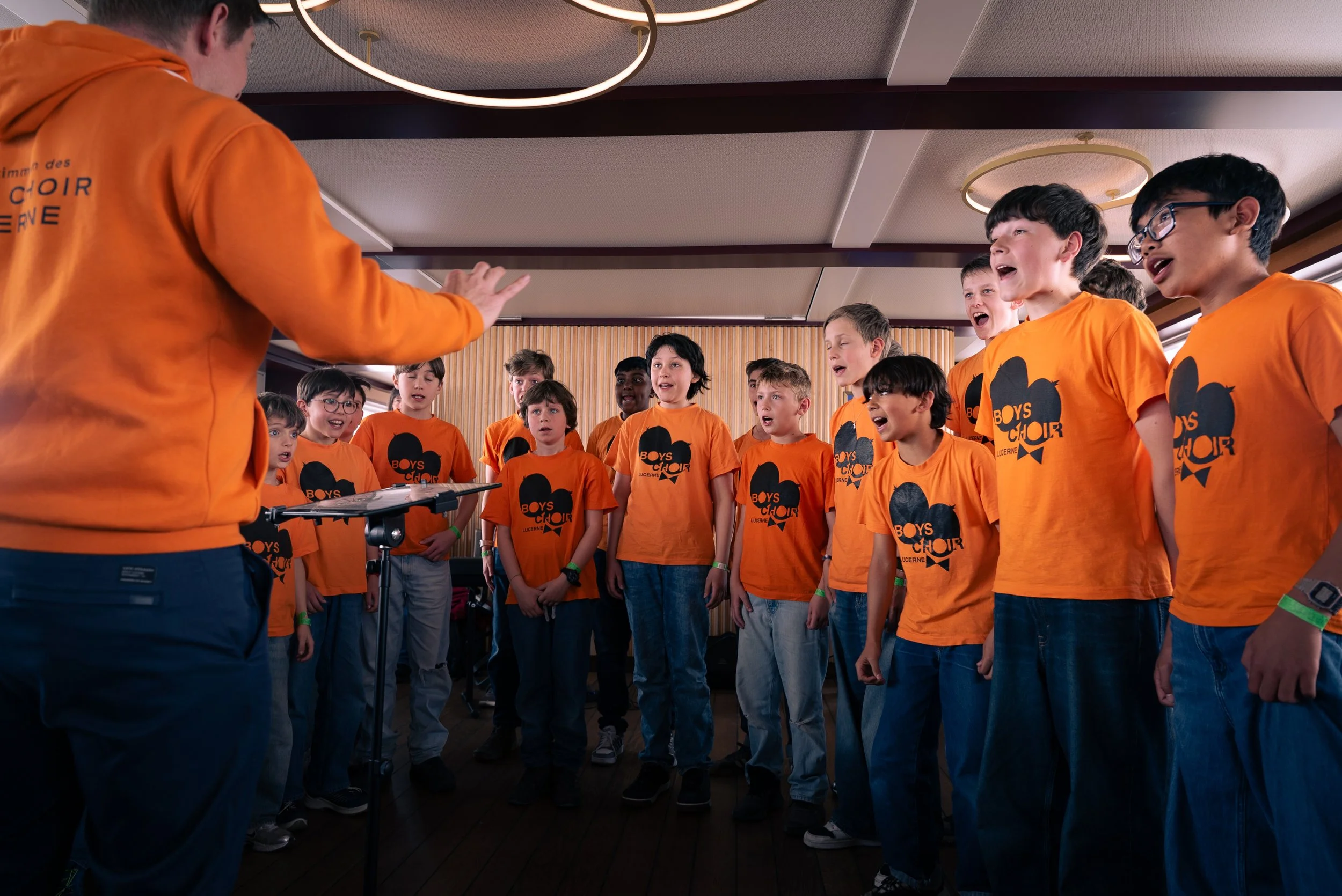  Singen auf dem Schiff 