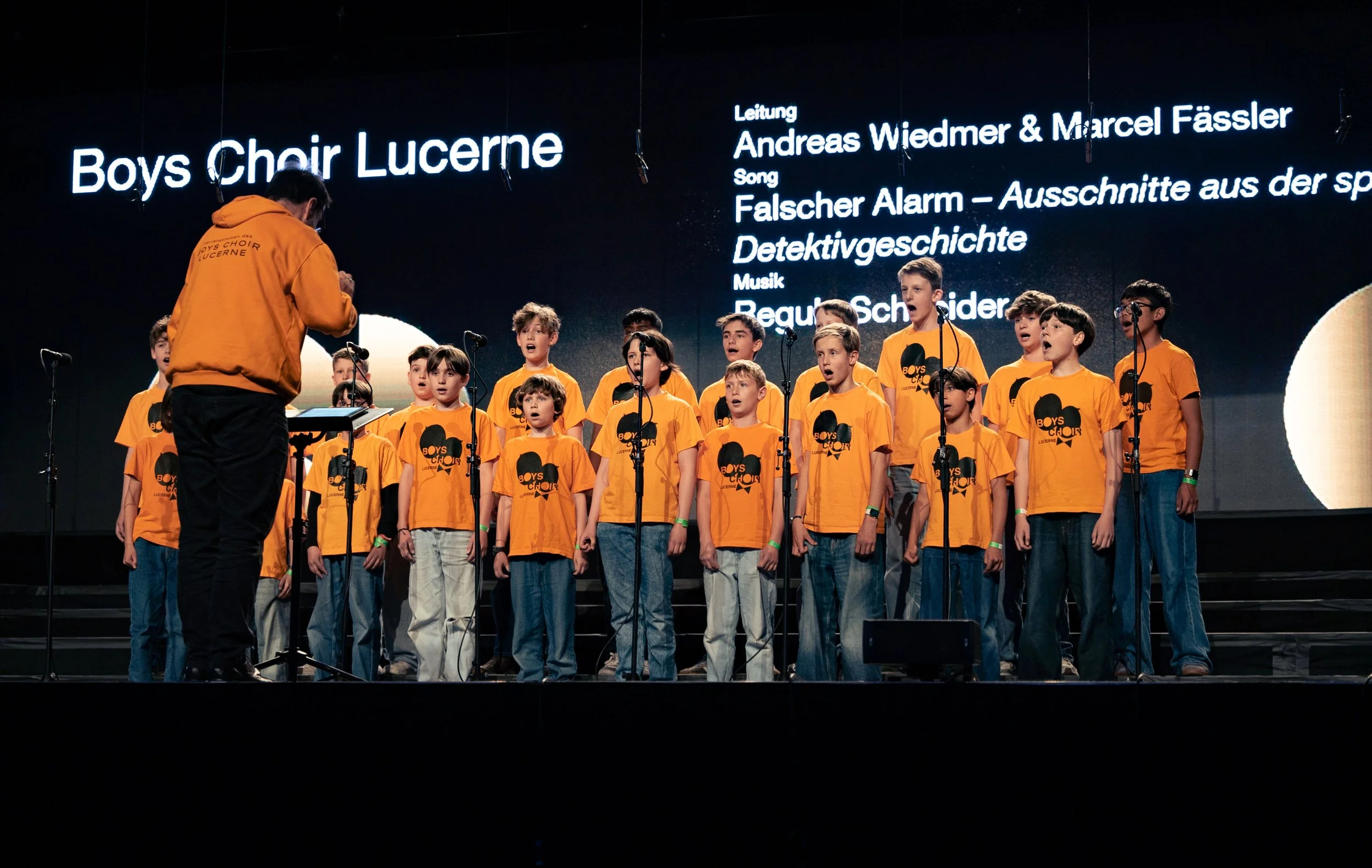  Konzert auf der grossen Bühne 