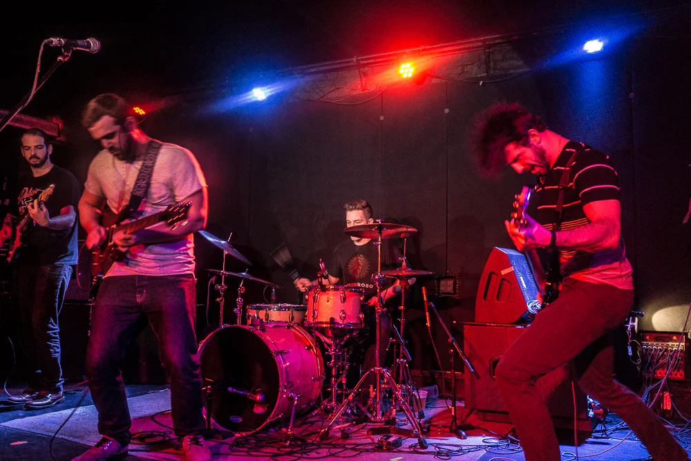 Head Bang 2.jpg