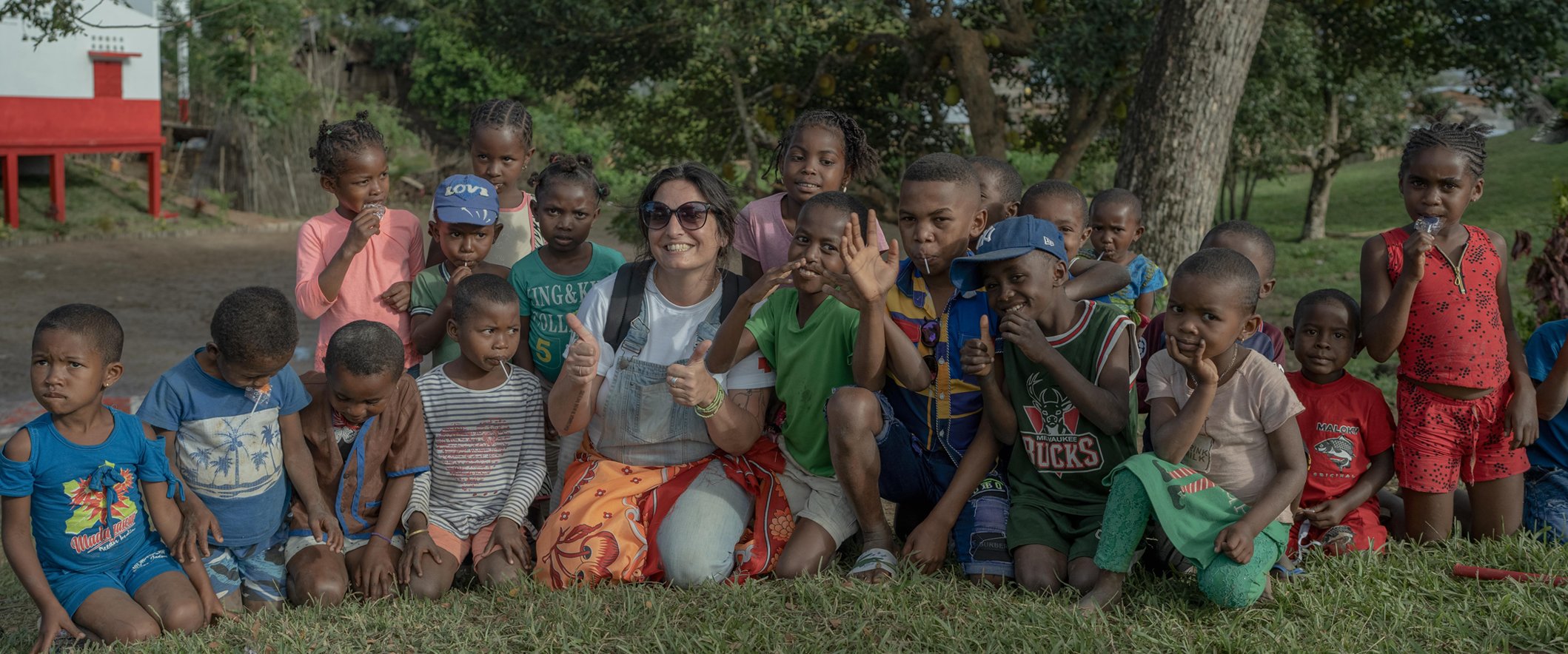 Sylvain_Hart_Lafabrikfilm_audiovisual_production__Robertet_Group_BNSCare_Madagascar_footage_A7SIII_sony_DJI_Air2s_10.jpg