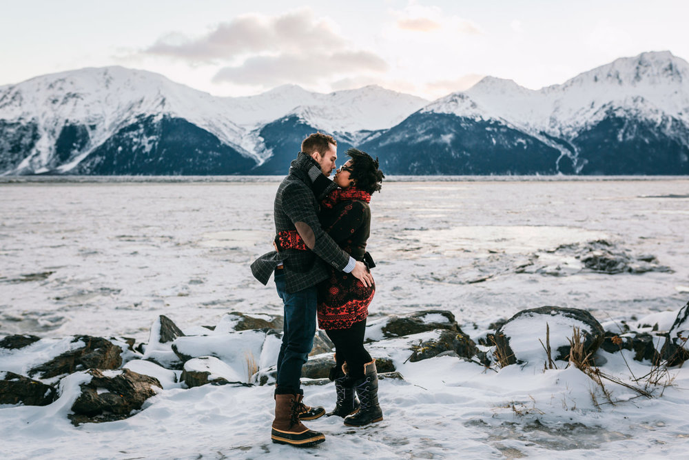 kiss-engagement-shoot.jpg