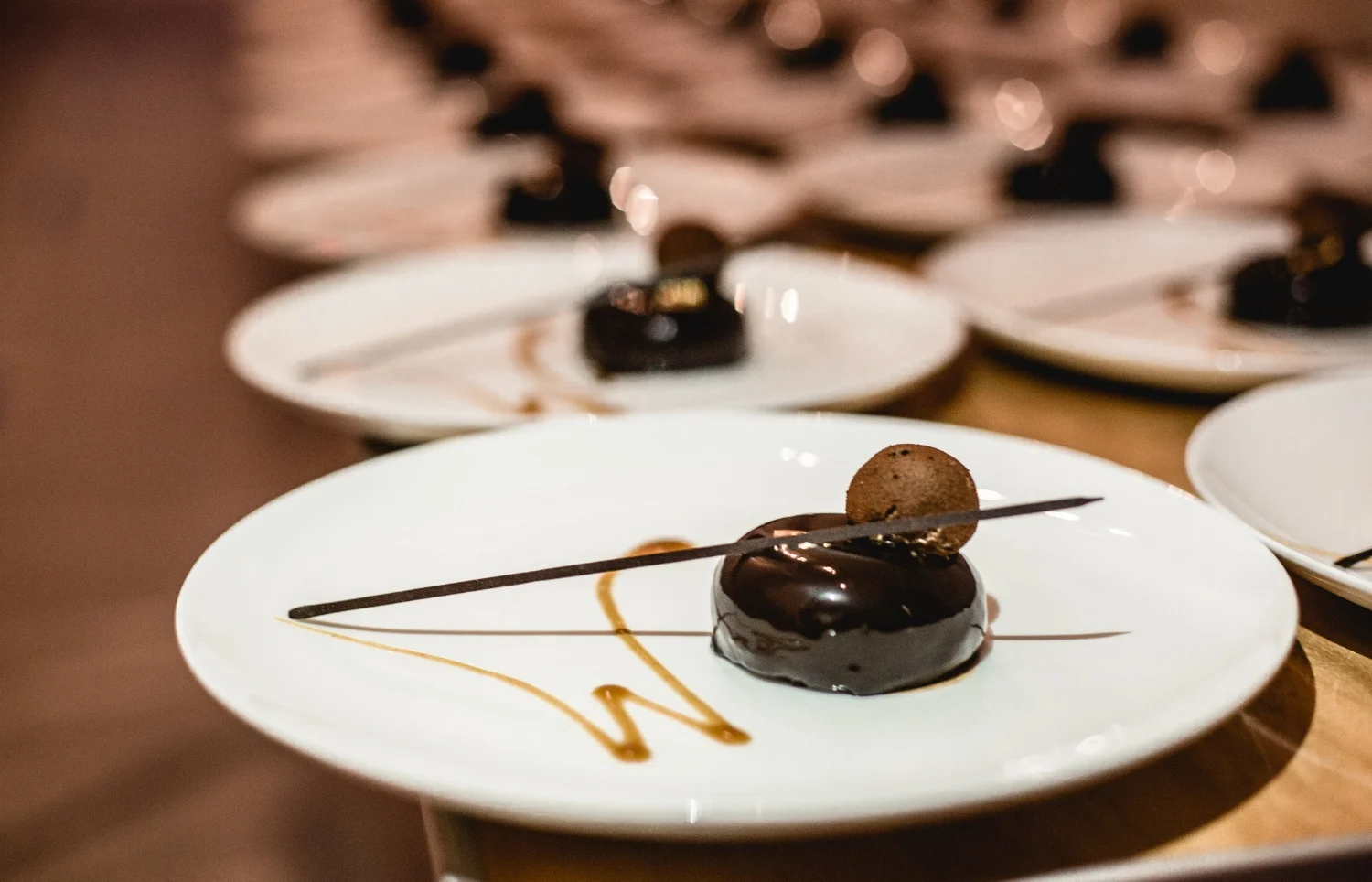 CHOCOLATE CARAMEL DOME