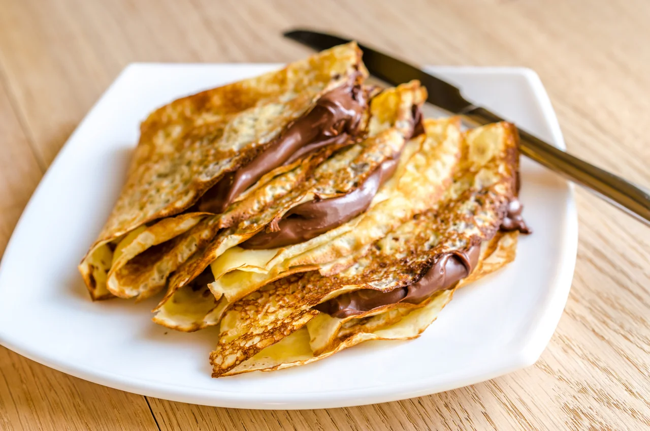 Crepes with chocolate cream.jpg