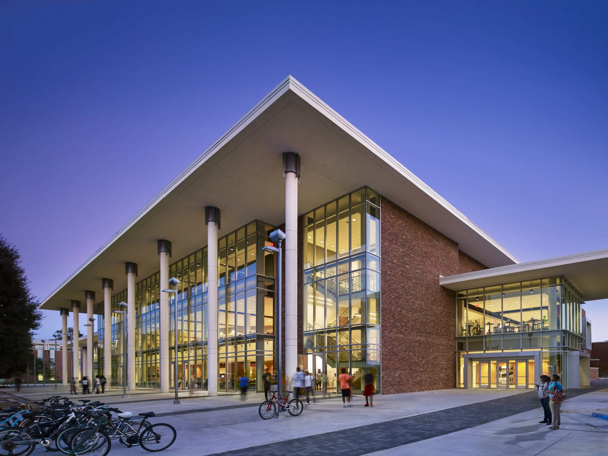 SLU Student Union_01unionsluext-scaled.jpg