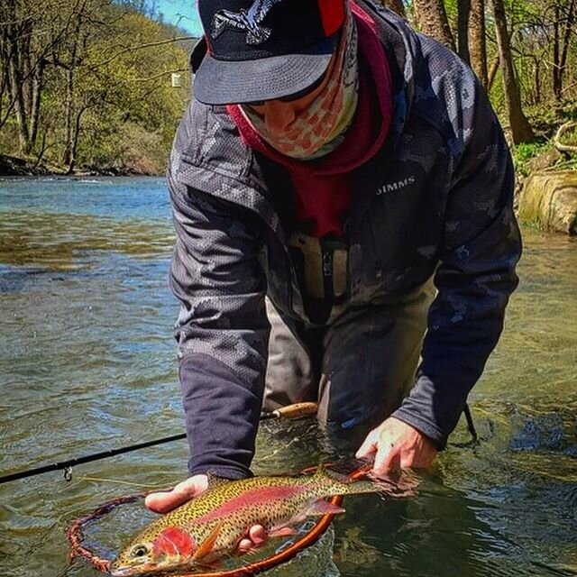 Our Ace Homey Captain @skinnydrifter_insotightwaders Socially Distancing from everyone and everything except insanely beautiful rainbow trout.