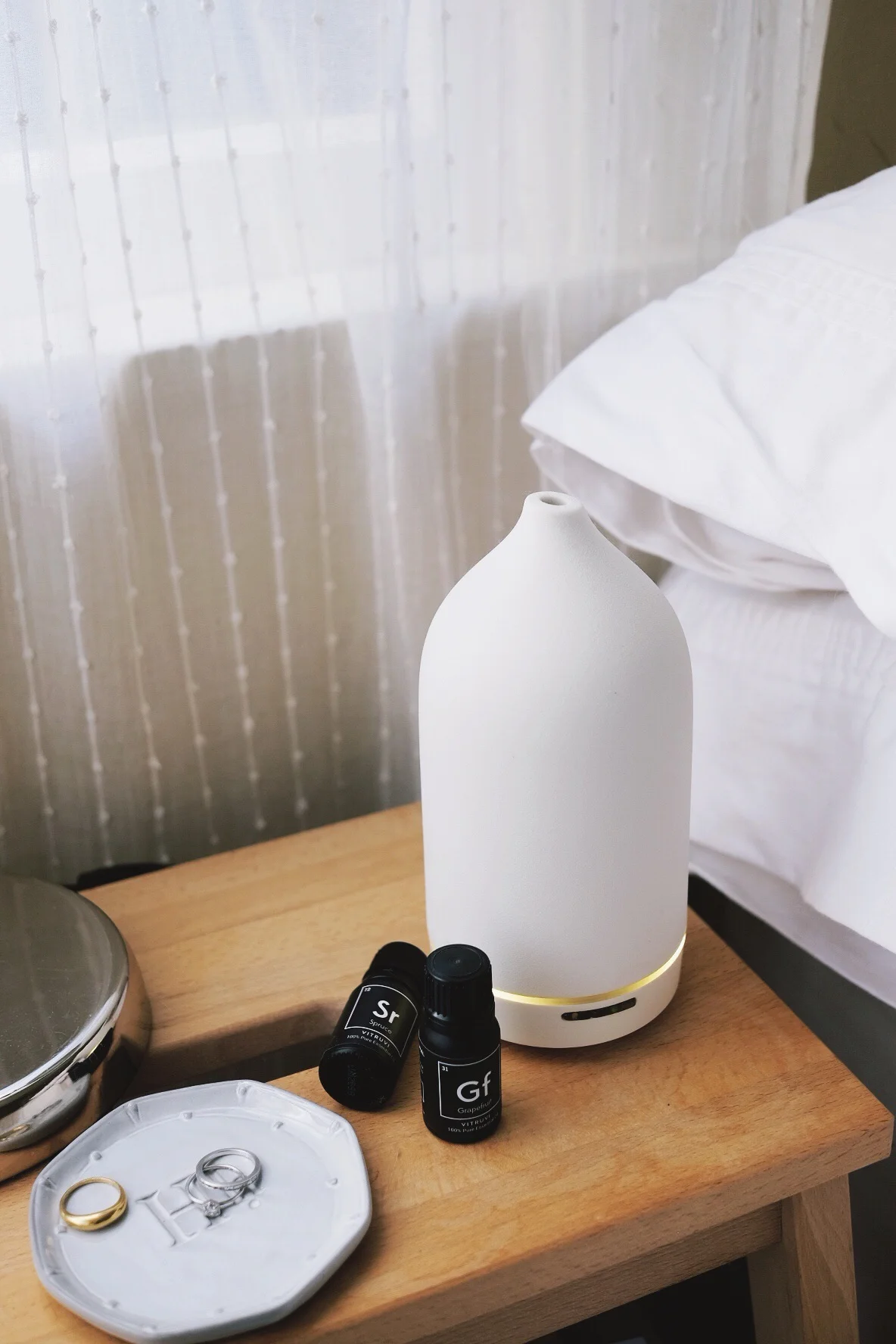 Diffusing Essential Oils with Vitruvi 