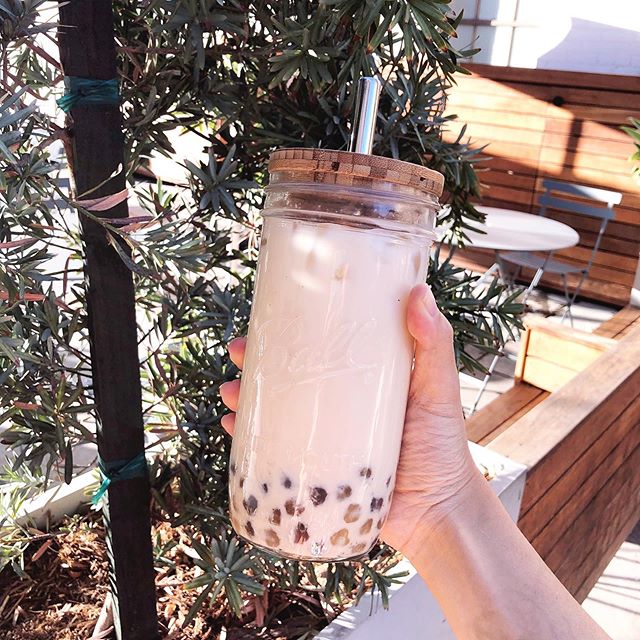 Got boba in my own cup. 🤗 All the boba in house and it was sooo good. My fav was the black sesame! #thisphotoissustainable #zerowasteboba