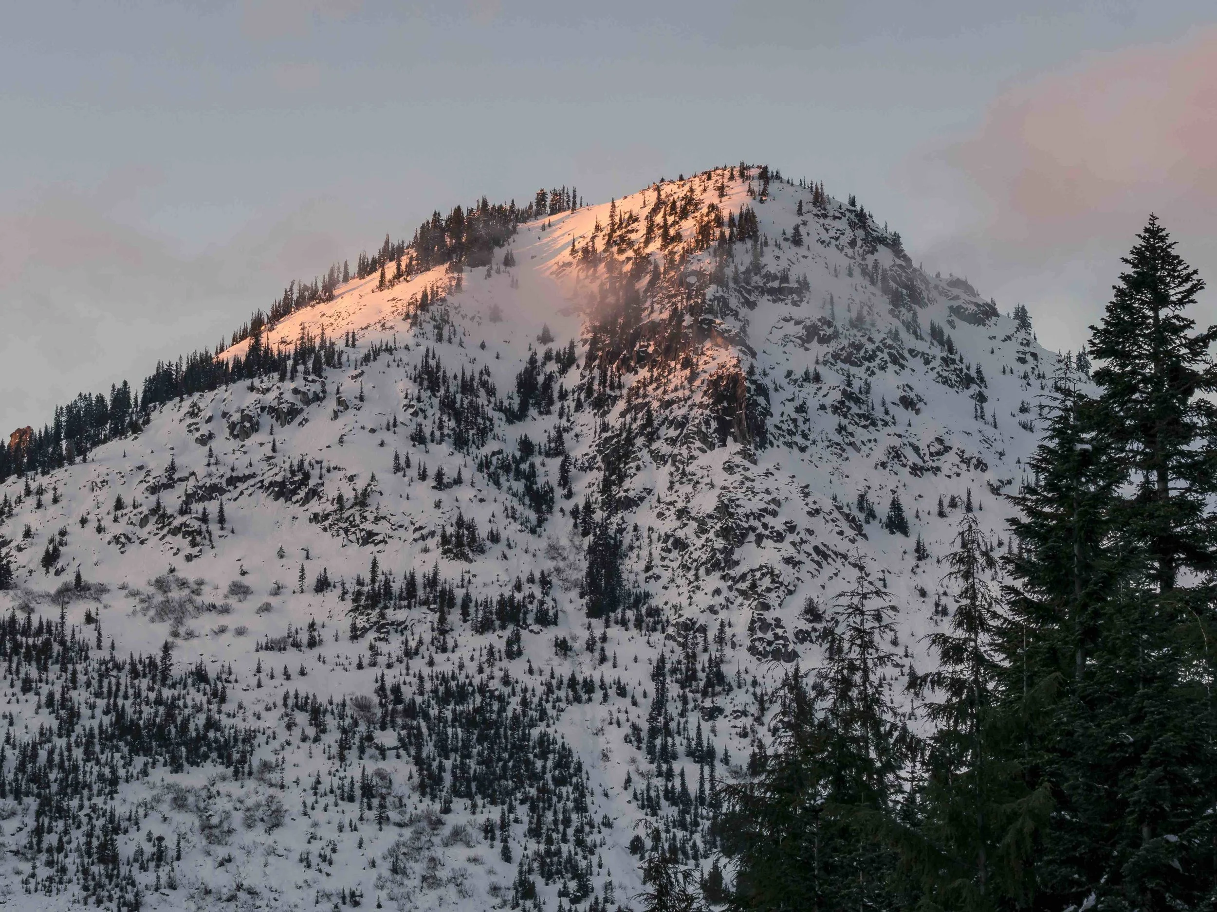 Mt_Lichtenberg_Peak_with_Blood_Orange_Sunset_Light_BLOG.jpg