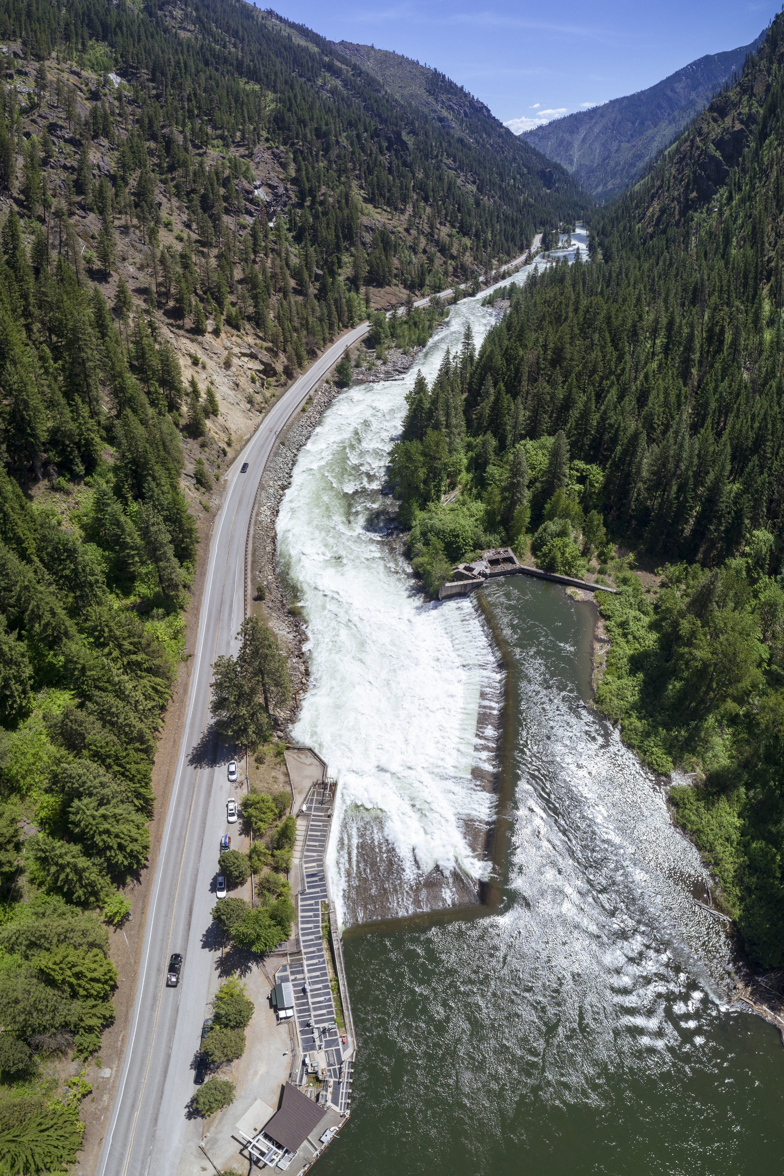 Aerial_of_Tumwater_Dam_by_Leavenworth_Washington.jpeg