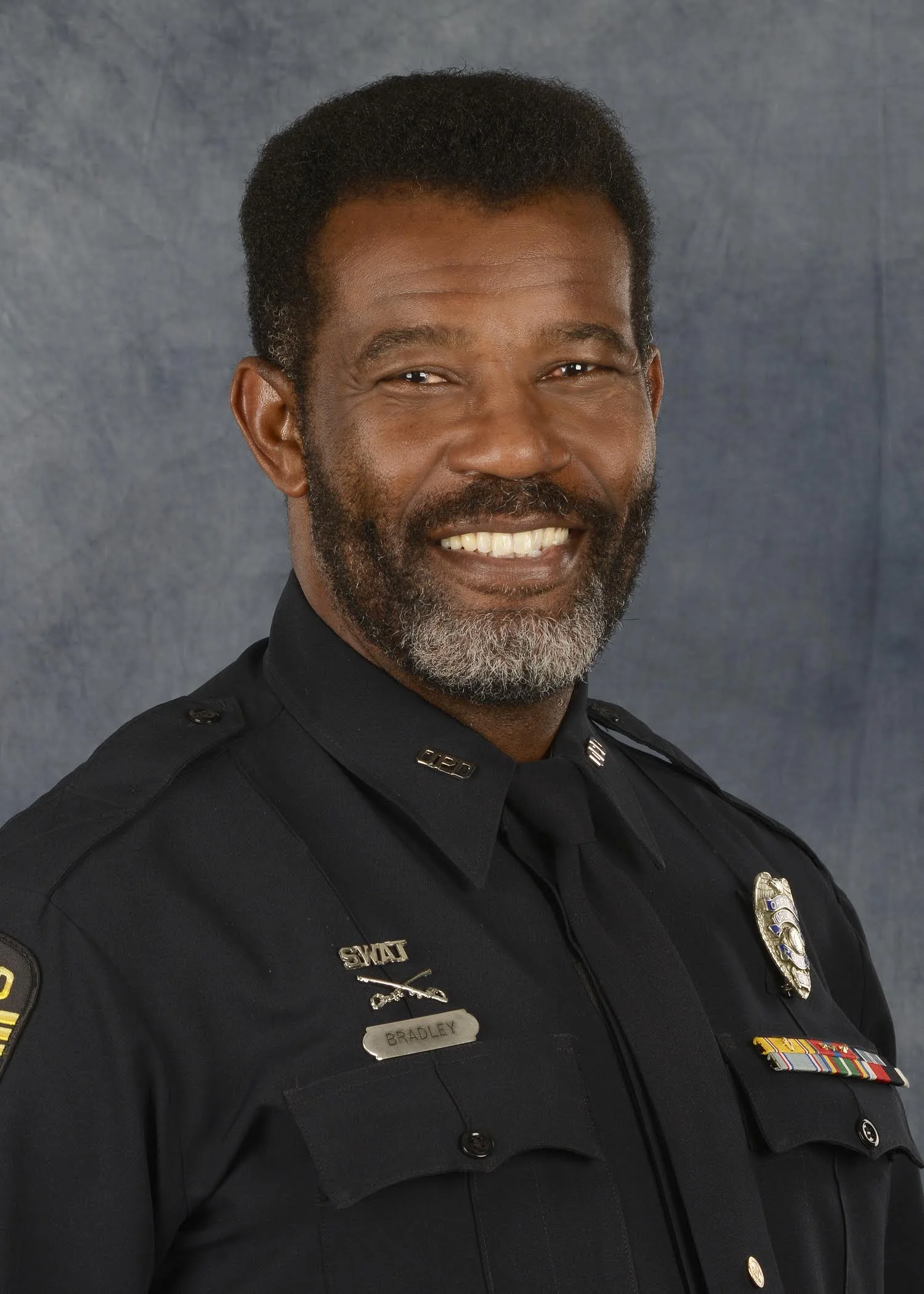 Biography — Derwin J Bradley