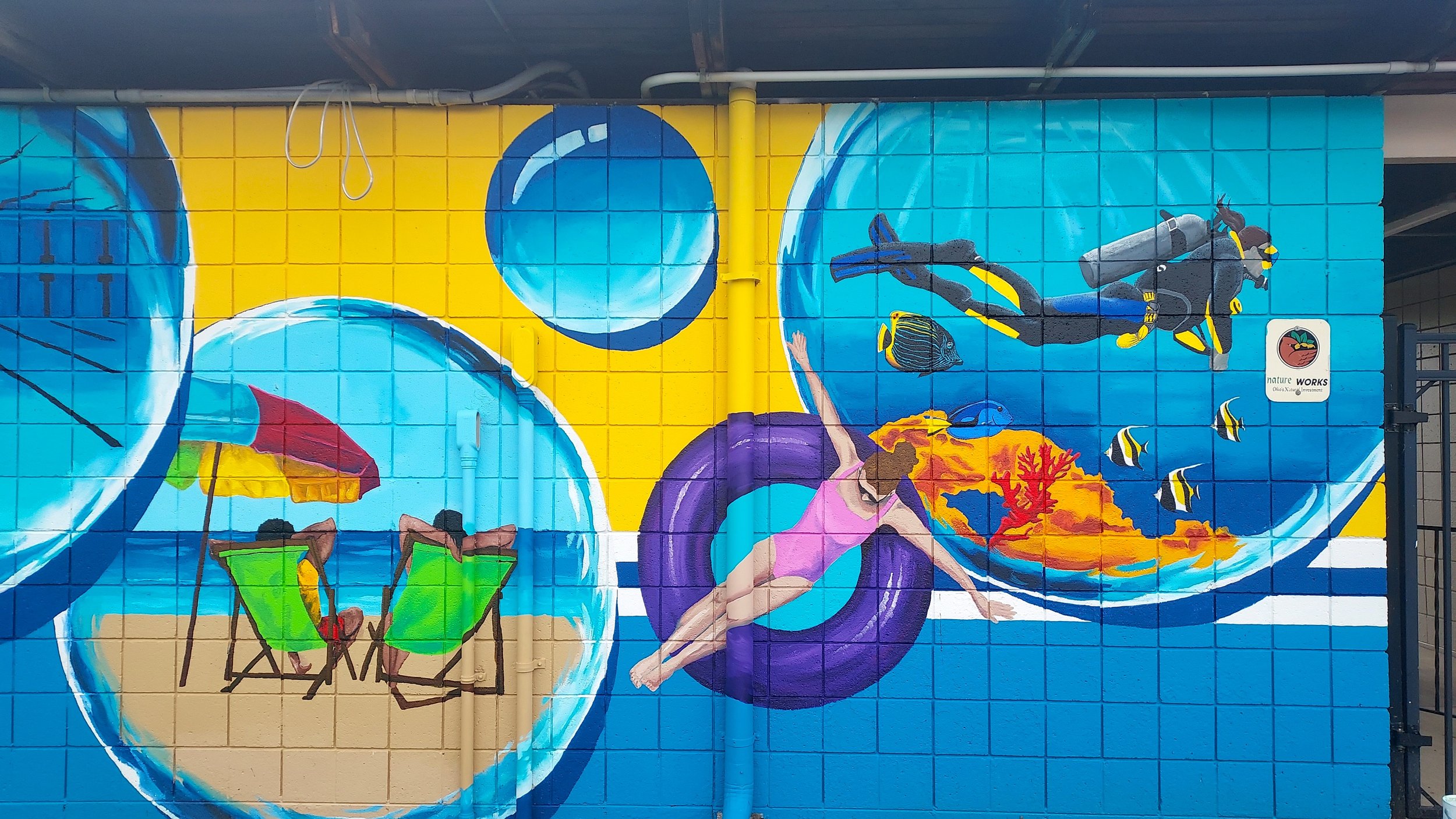 West Jefferson pool mural water droplet close up 2