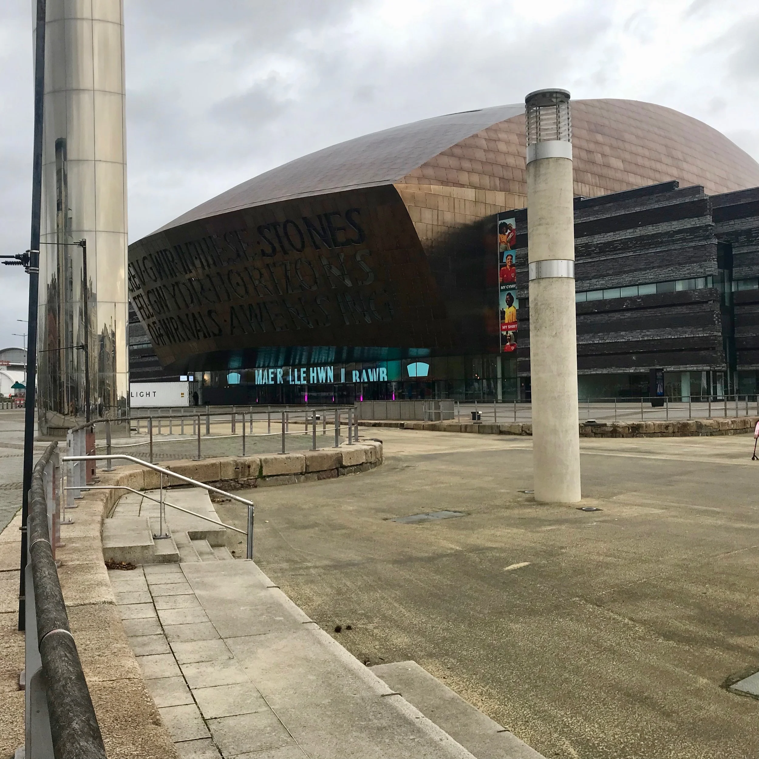 Millenium Hall Cardiff - arriving for first rehearsal.jpeg