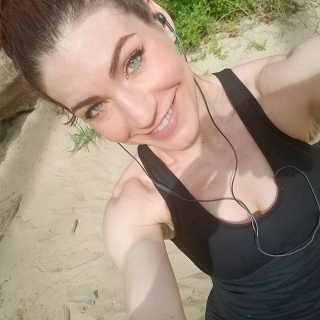 I always use my runs as an opportunity to engrave gratitude, perseverance, self-love, and empowerment onto my subconscious. I repeat #positiveaffirmations about myself and my life as I push through. The subconscious mind BELIEVES WHATEVER it is repeatedly told, whether or reality seems to match, so tell yourself everything you want to feel and believe. It works! YOU are in control. Take care of yourself like you would someone you love. Then thank yourself for it. Keep fighting! šŖ
#mindset #fightdepression #changeyourlife #seenonmyrun #enjoythejourney #exerciseismedicine #trailrunning #happiness #goals #success #lifeisajourney #adventure #nature #springtime #gratitude #grateful #determination #perseverance #runner #selflove #loveyourself #empowerment #foodisfuel #doyourbest #getoutside