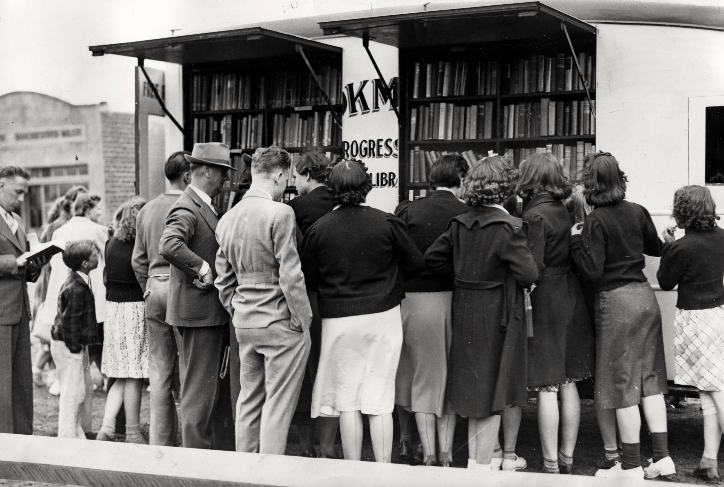 book mobile.jpg