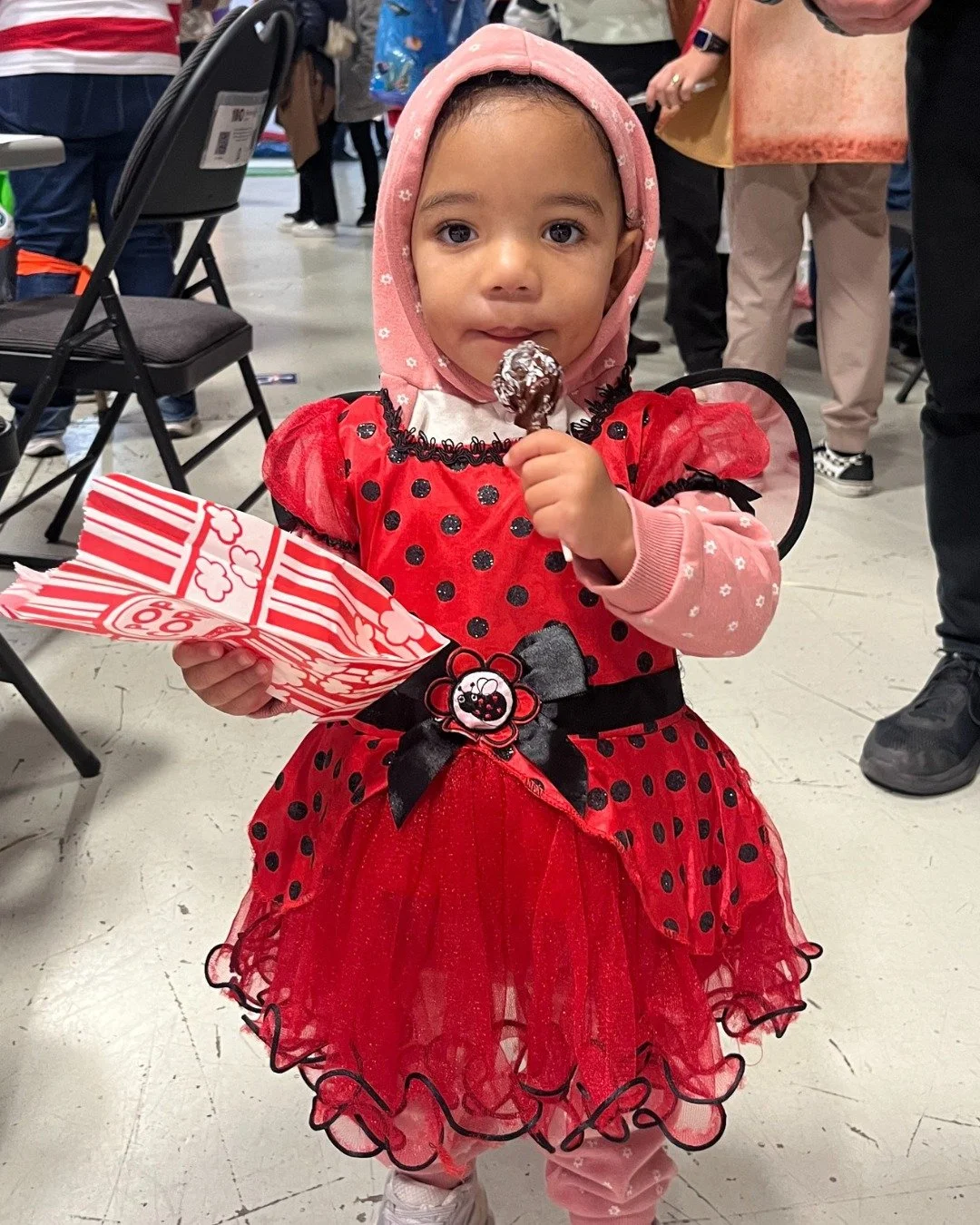 We need candy!

Fall Fest is one of our biggest events of the year and an opportunity to be generous to our community. We can't wait to invite friends and neighbours to a fun morning of games, activities and treats at the warehouse! 

Can you help by