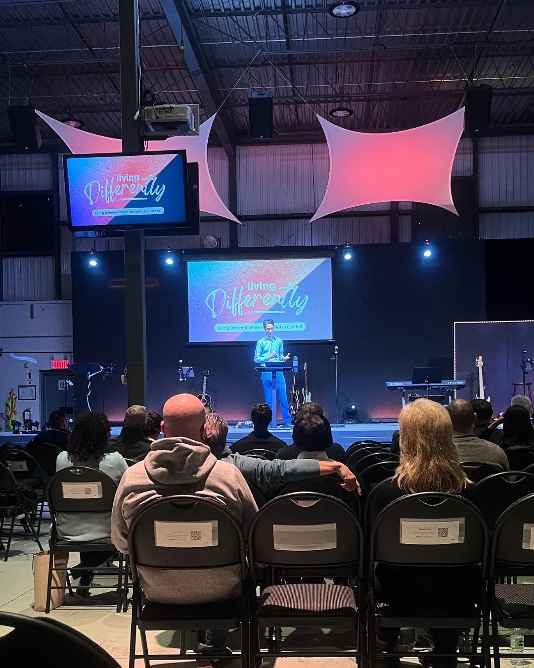 Snapshots from Sunday.

This past Sunday we gathered at 9 AM and 11 AM to worship! We celebrated the great time our youth had at Change conference, we invited women to a HerStory night and hosted families at an Intro to the180 class. We also kicked o