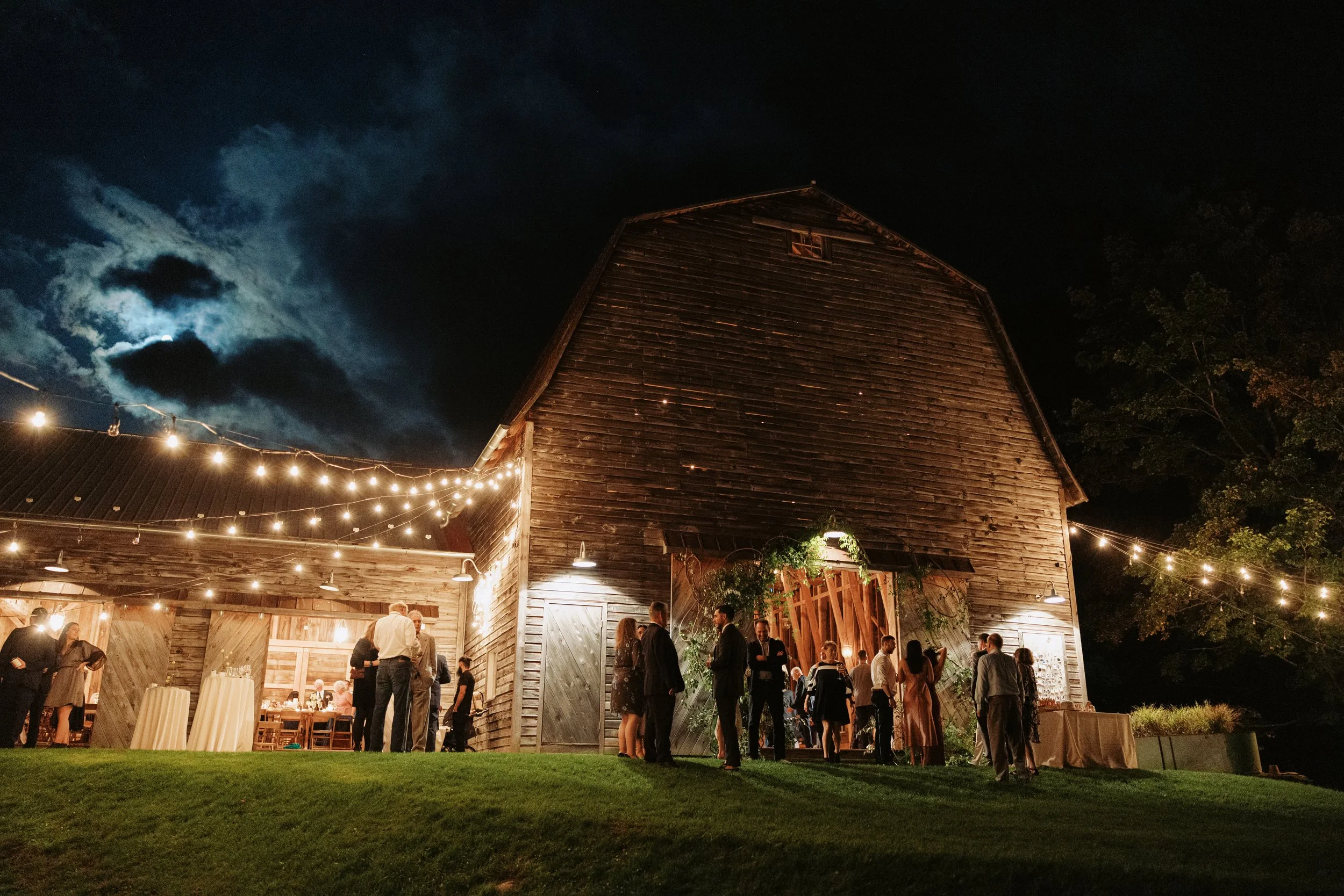 09-18-2021_Michelle+Chris_Wedding-943.jpg