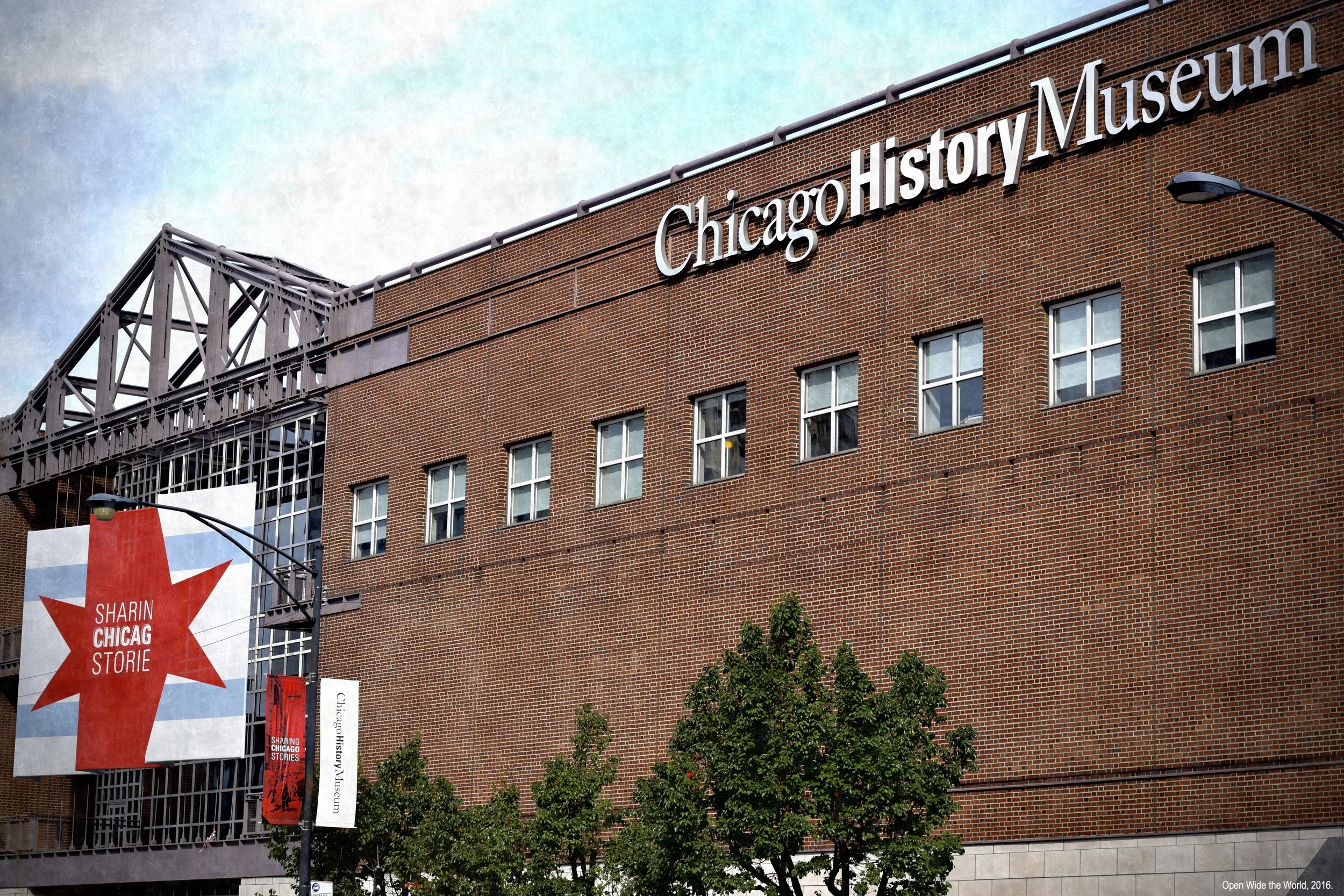 Approximately 40 million people visit Chicago each year. Most of them will visit at least one museum during their stay, and it will probably be one of the Big Five: Art Institute of Chicago, Museum of Science and Industry, Field Museum, Shedd Aquarium, and Adler Planetarium. But Chicago is home to scores more museums than just the big chart toppers. Check out these 5 fabulous lesser-known museums!