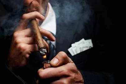 Cigars-02-GQ-23Aug16_istock_b.jpg