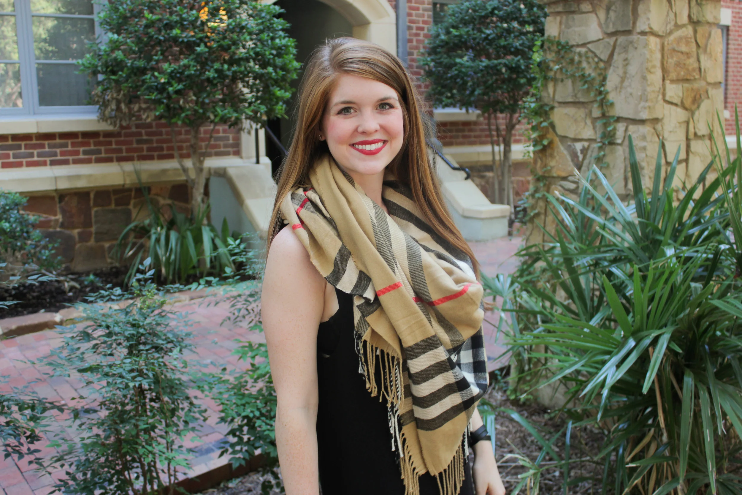 The Number 1 Way to Style your Blanket Scarf (PLUS 6 Other Looks)