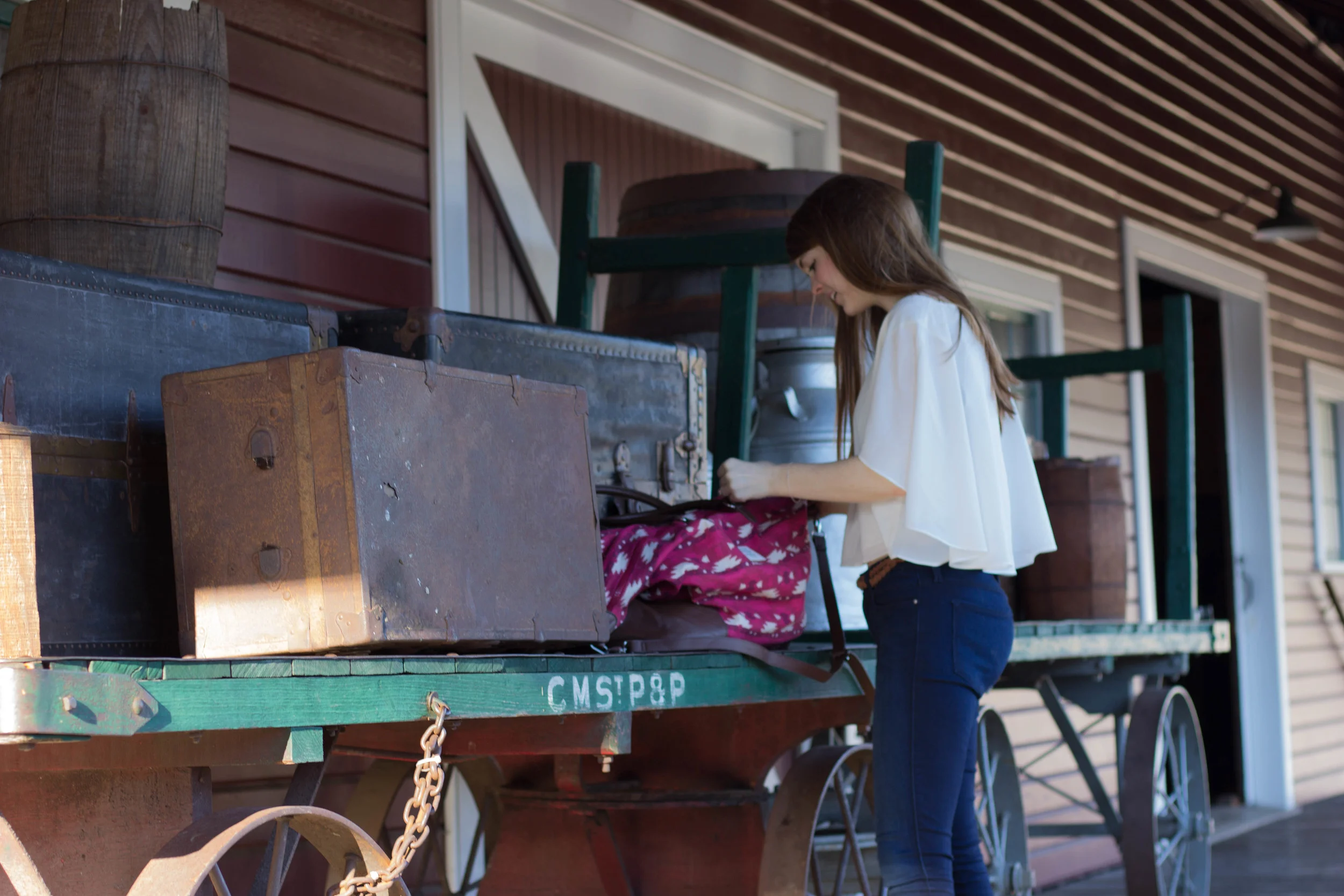 sloan ranger weekender, gentle fawn white cape top, fidelity belvedere jeans, trains, falls city, washington, seattle