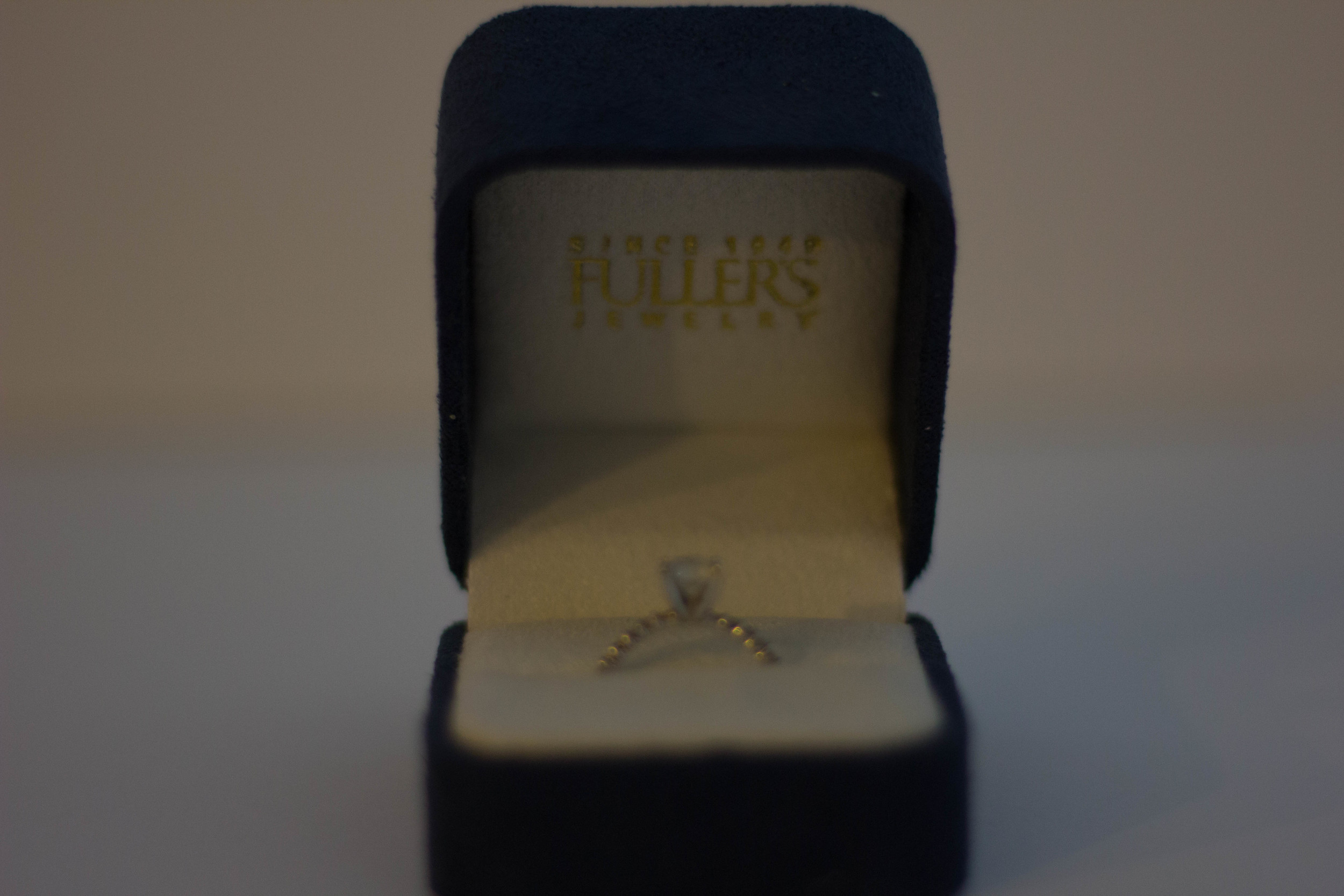 fuller's jewelry store, engagement ring, dallas engagement ring store, diamonds, jewelry, solitare