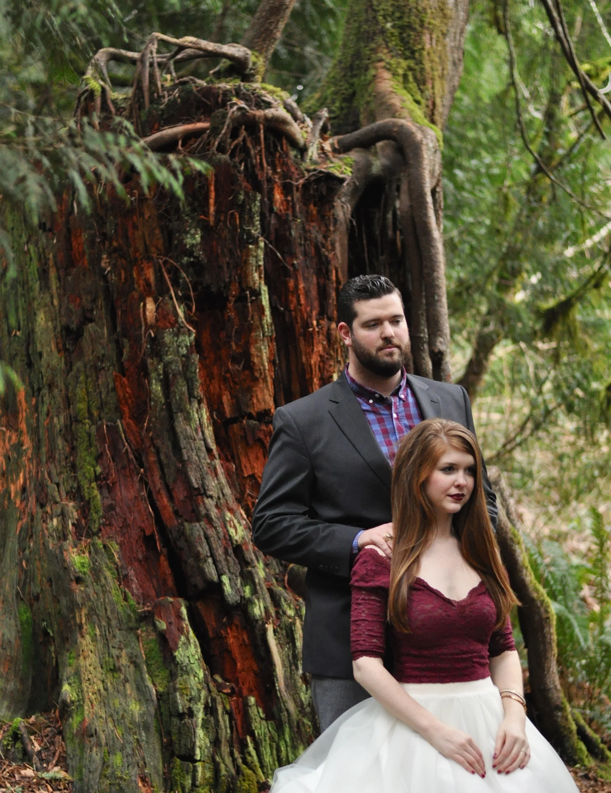 heidi lockhart somes photography, bliss tulle skirt, engagement pictures, tips,  kimchi maroon lace crop top, tory burch elana heels, snoqualmie falls