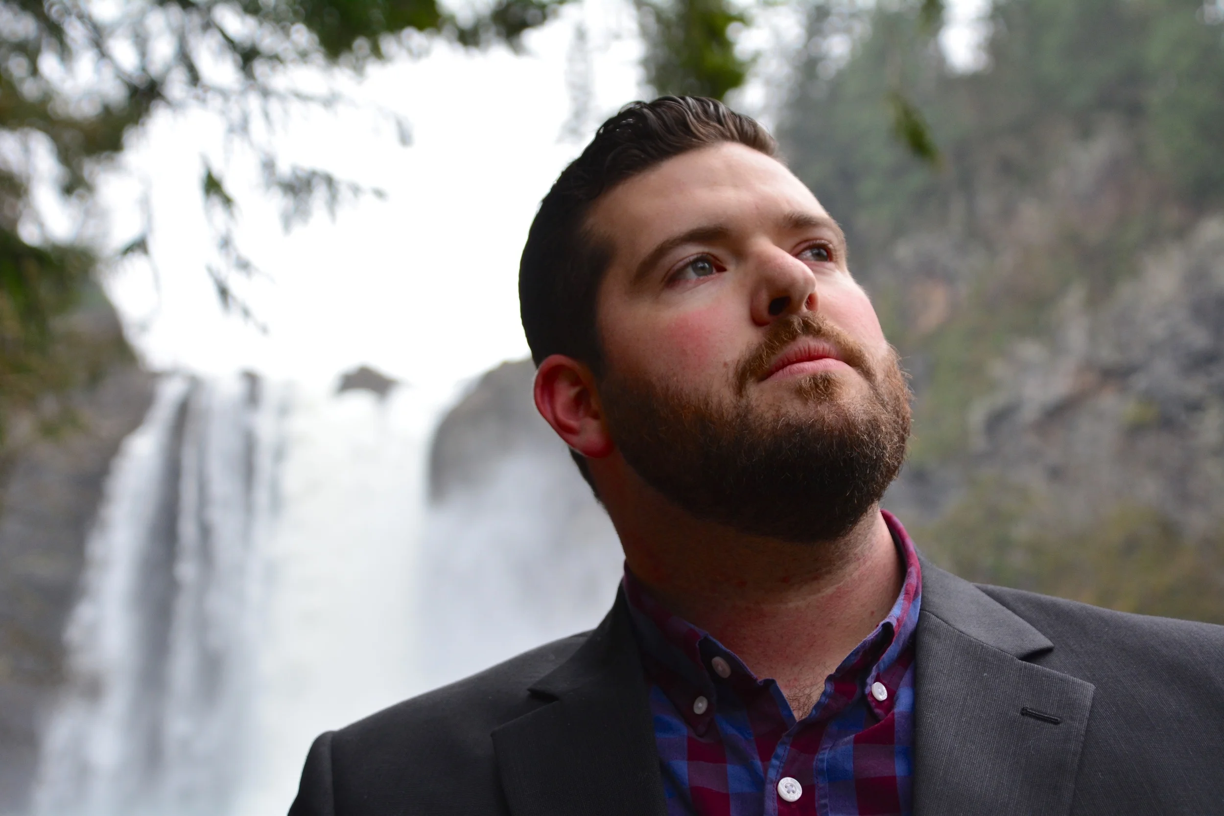 heidi lockhart somes photography, bliss tulle skirt, engagement pictures, tips,  kimchi maroon lace crop top, tory burch elana heels, snoqualmie falls