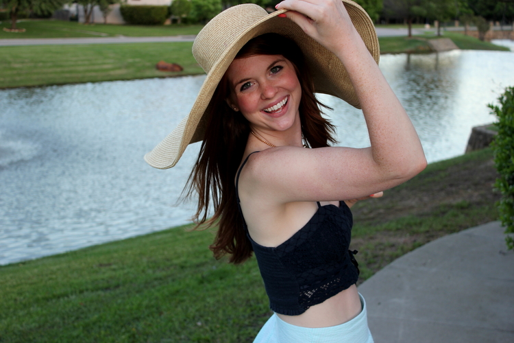 Lauren James, Searsucker Skirt, Kentucky Derby Style, Wide Rim Floppy Hat