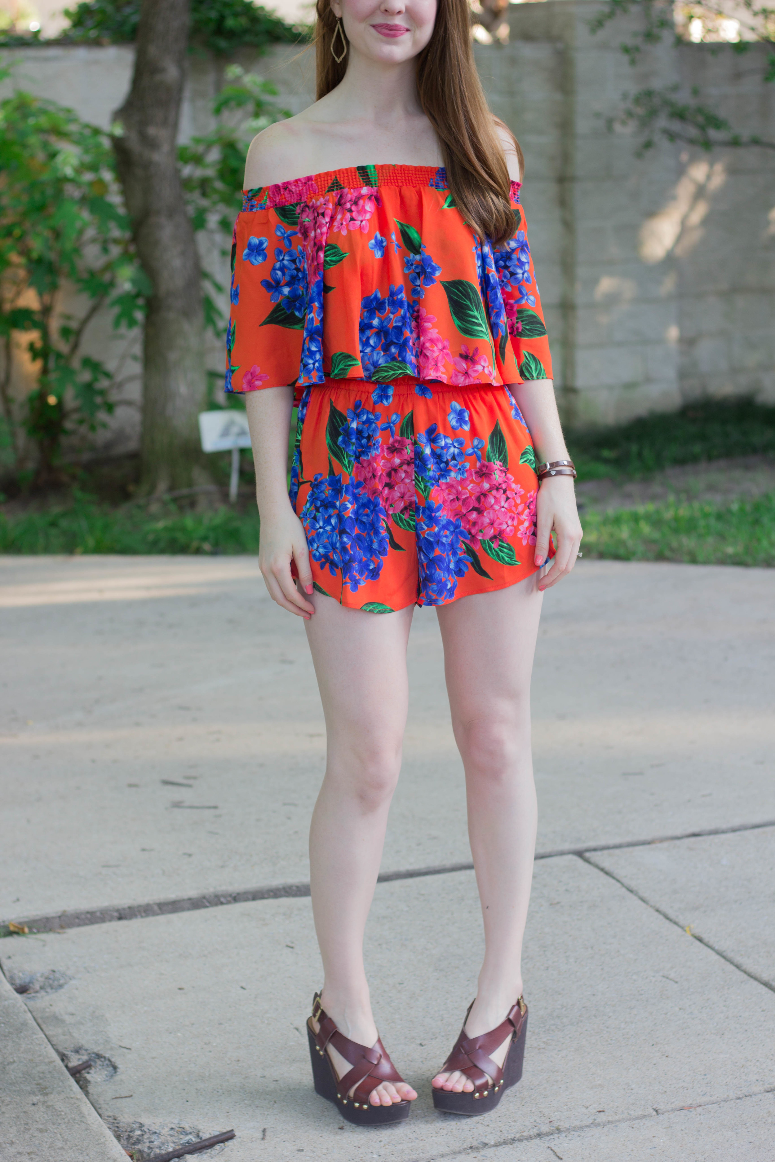 show me your mumu bahama bloom, off the shoulder romper, palm trees, vacation, travel style, tropical, kendra scott sophee earrings, steve madden brown leather wedges