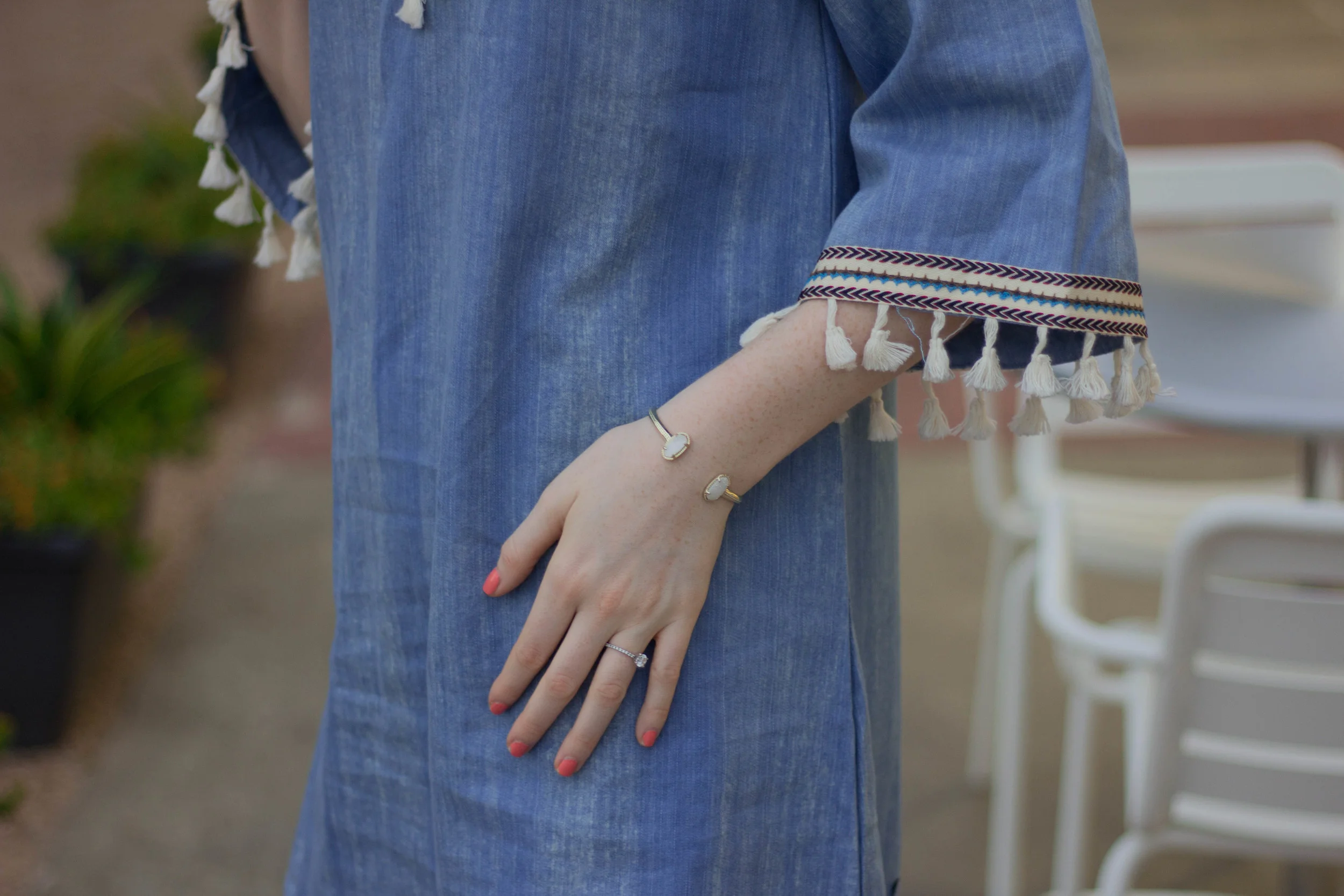 hayden los angeles chambray tassel dress, back east boutique, steve madden espadrilles, tassels