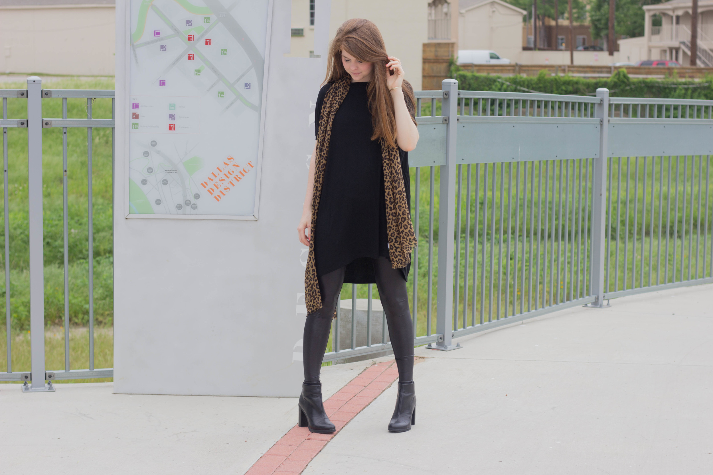 black piko tunic, lurv men are from mars leggings, leopard scarf, bc footwear ankle boots, style squared, from work to working ou