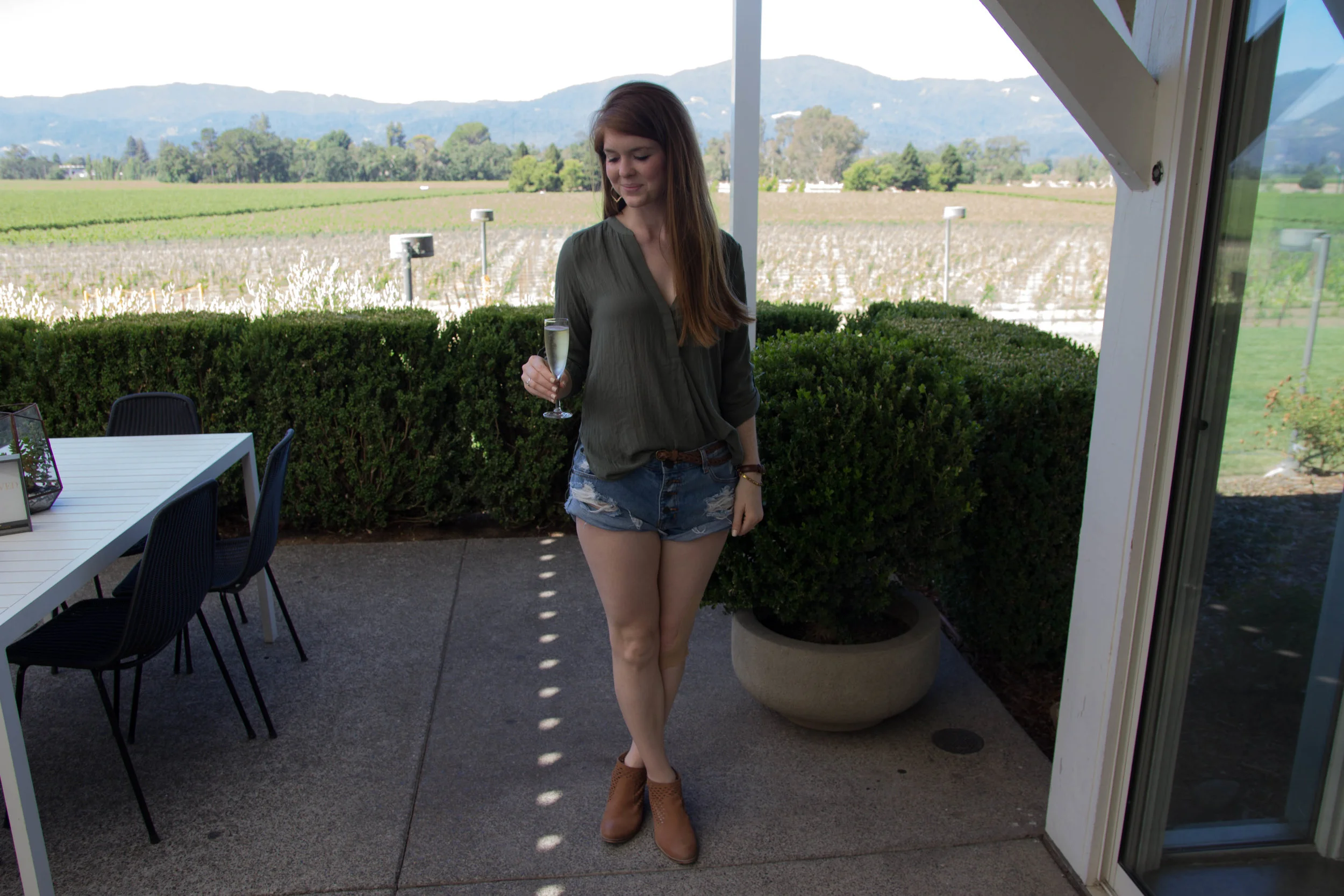 napa, napa valley, california, wine country, 24 hours in napa, what to do if you only have 1 day in napa, where to wine taste in napa, mumm napa, sparkeling wine, champagne, olive lush tunic, waypoint seychelles booties, one teaspoon shorts