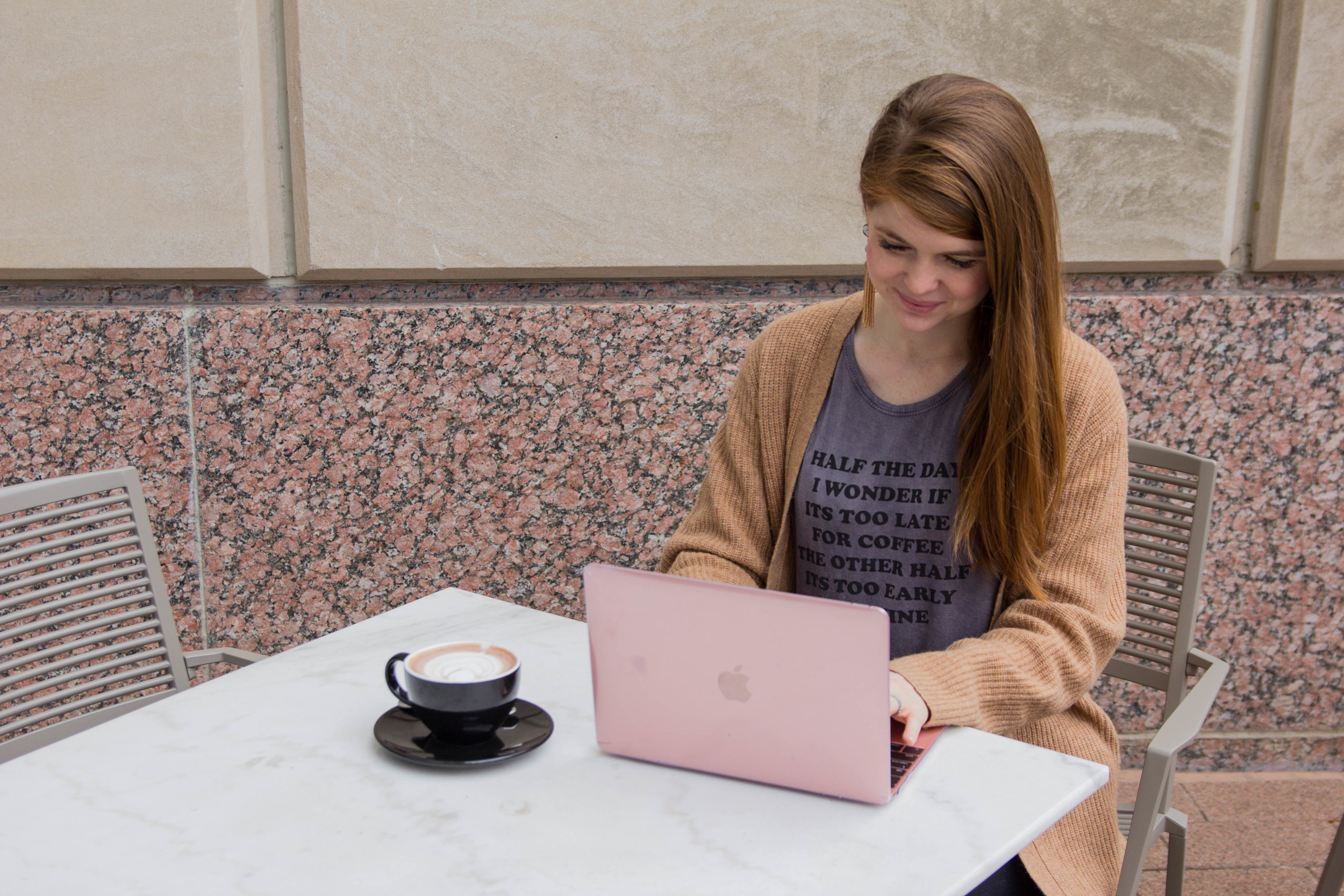 macbook tips, how i went from pc to mac, macbook 12", pink laptop, american eagle aerie don't ask why tank, j crew coat cardigan, long sweater, madewell distressed black jeans, baublebar tassel earrings, mac user, ascension coffee, dallas