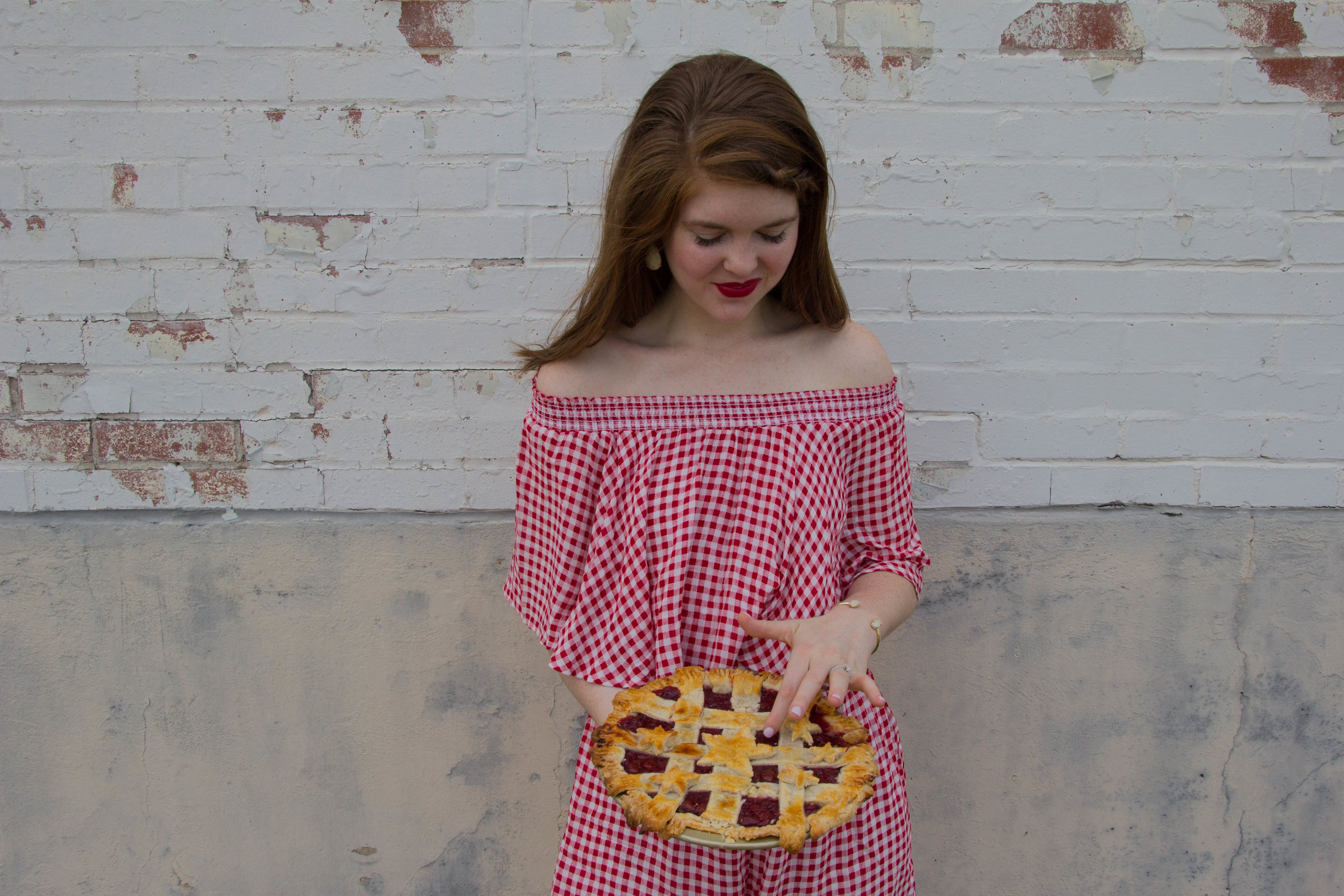 show me your mumu cherry pie gingham, dolce vita pacer slides, dallas fashion blogger, lments of style, nyx red lipstick, sally's baking addiction pie crust