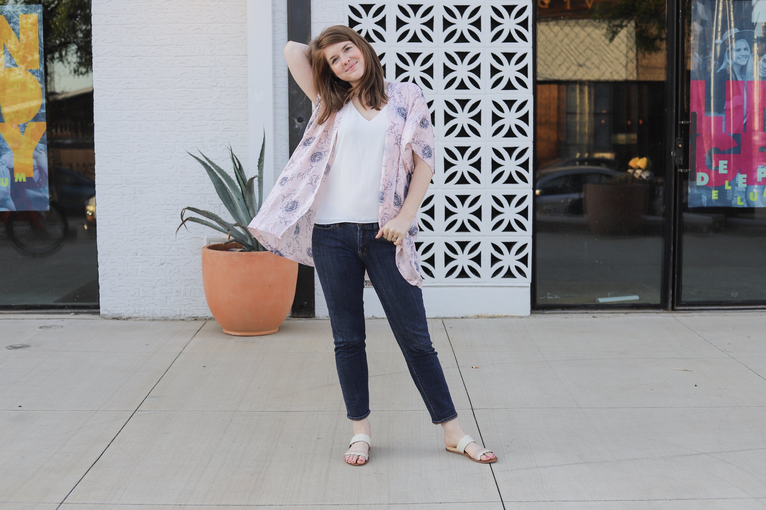 how to brighten white clothing without bleach, spring and summer whites, branch basics, lments of style, ellemulenos, nontoxic laundry detergent, loft pink vine kimono