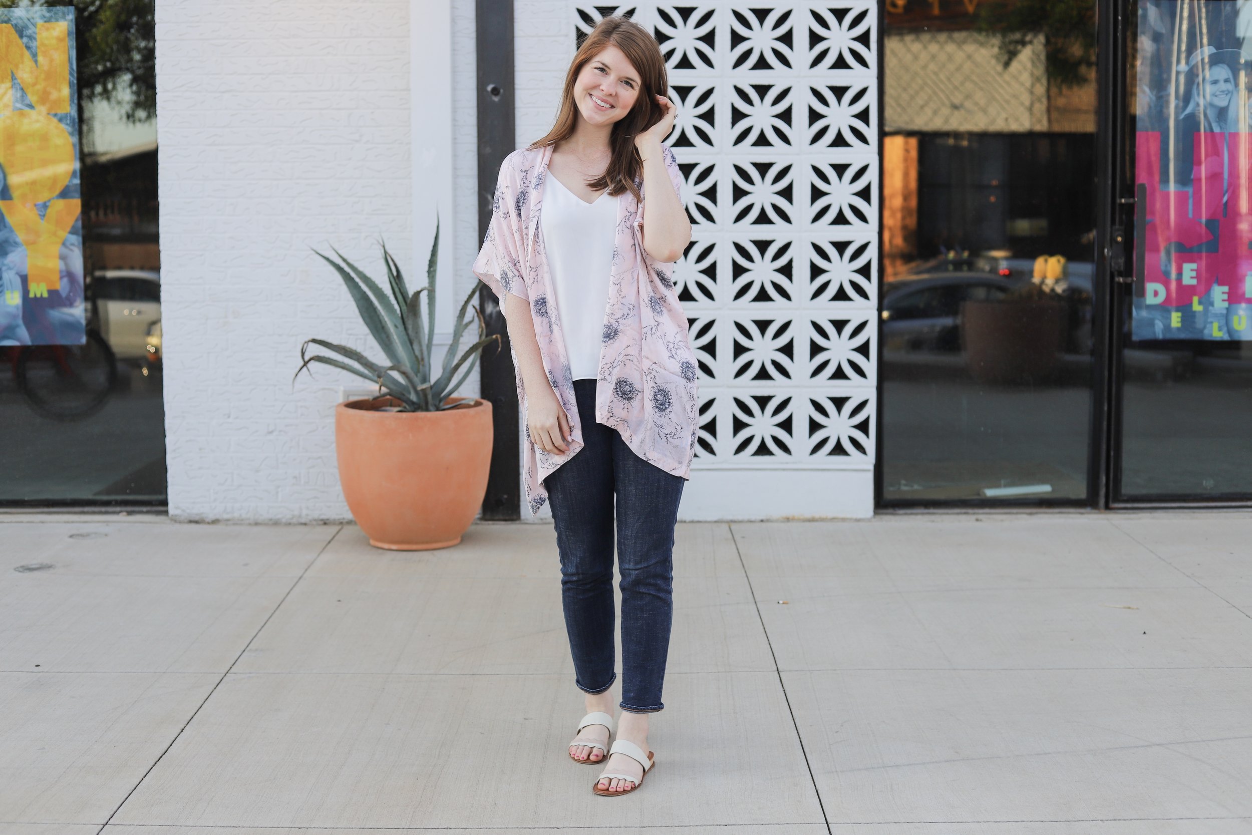 how to brighten white clothing without bleach, spring and summer whites, branch basics, lments of style, ellemulenos, nontoxic laundry detergent, loft pink vine kimono