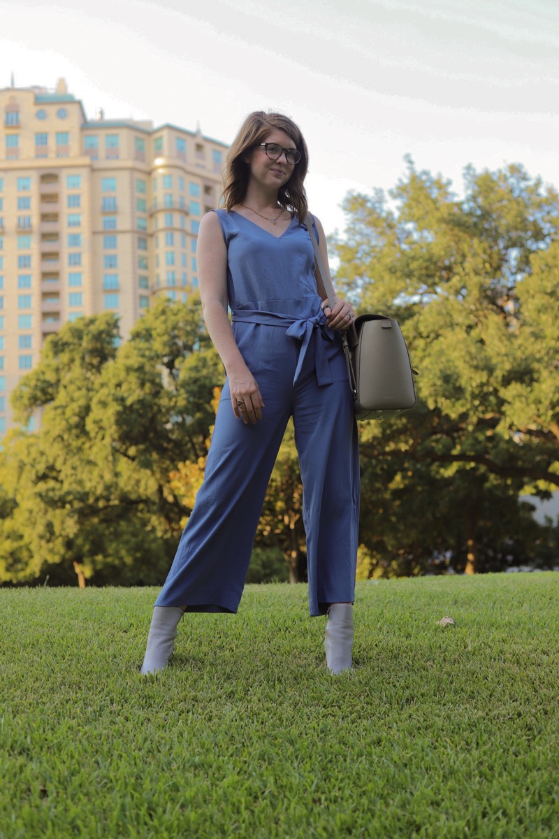 how to prepare for an interview, women in the workplace, witw, everlane, senreven maestra, warby parker tortoise glasses, ankle booties, lments of style, ellemulenos