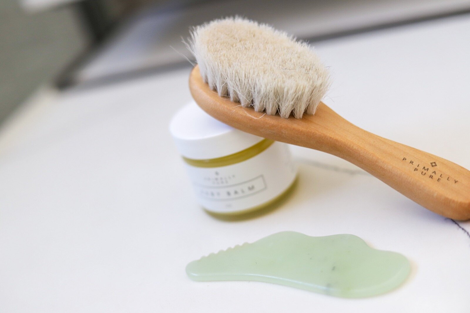using a facial dry brush in your skincare routine, primally pure discount code, lments of style, la blogger, dry brushing benefits, primally pure facial dry bush, easy skincare routine, pregnancy safe skincare tools