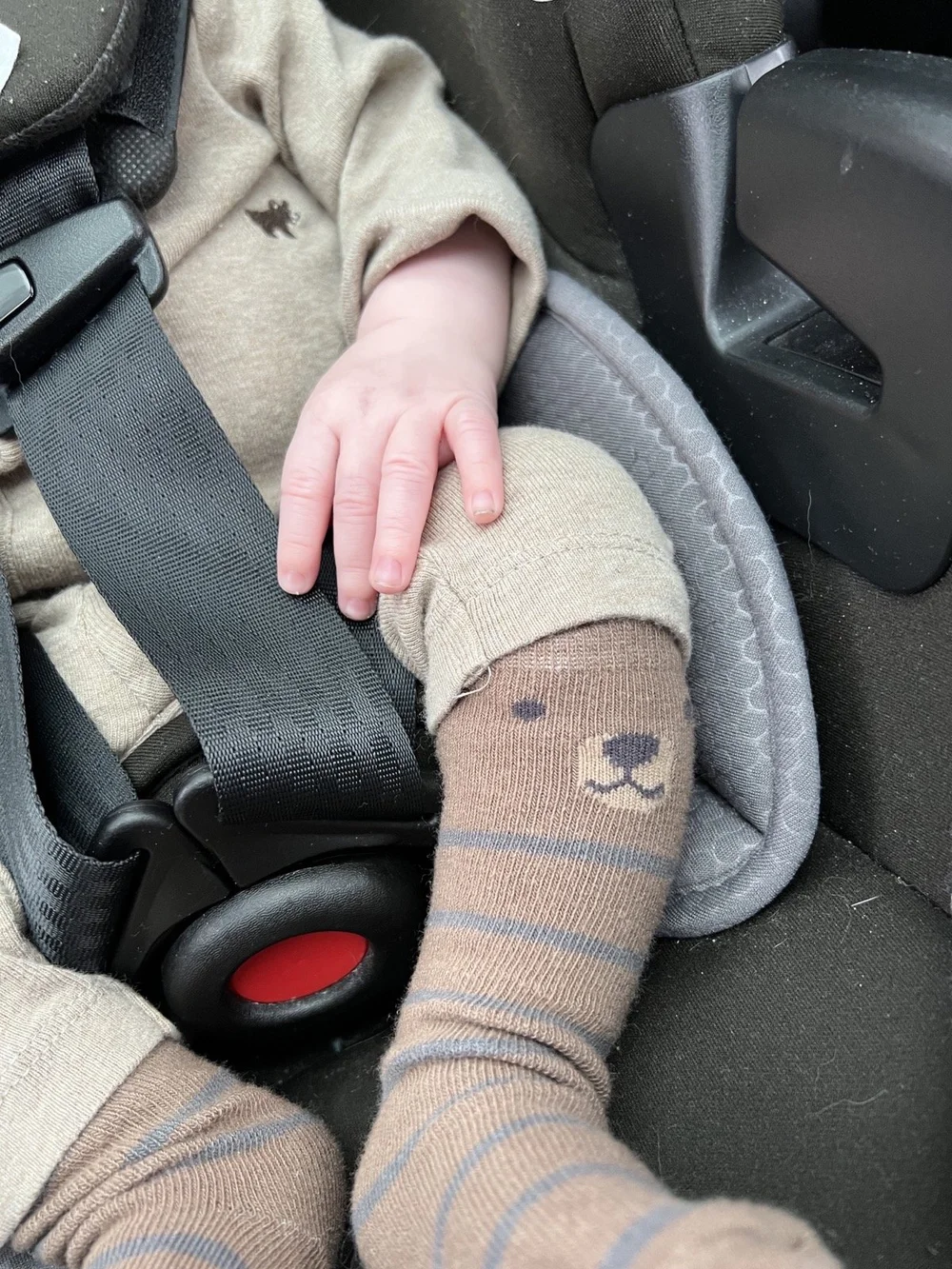 How to Strap Baby in Car Seat: Easy Steps for Ultimate Safety