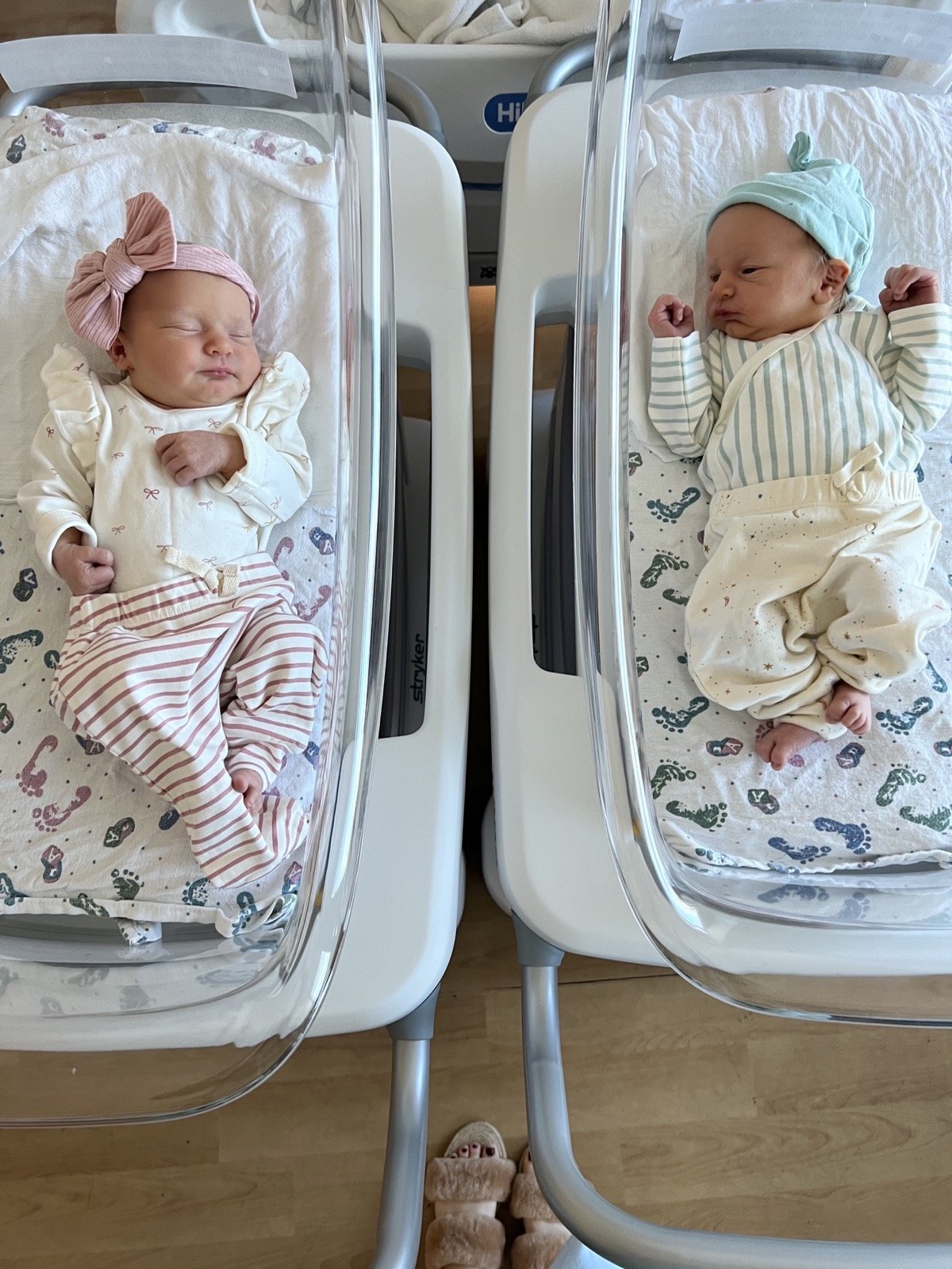 What I Packed in my Hospital Bag for my Twin Birth, c-section, cesarean section, what I didn't use in my hospital bag, what I wish I brought to the hospital, lments of style, pehr