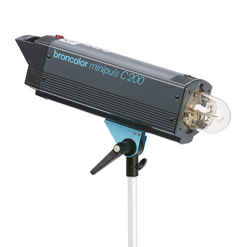 <p><strong>Broncolor Minipuls C200</strong>$80 per day<br>1500ws Mono Light</p>